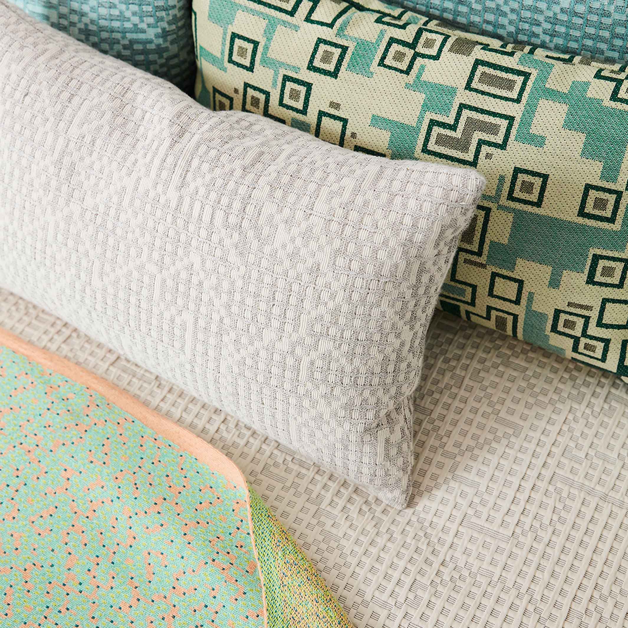 BITMAP LABYRINTHE Vert frais | vert clair COUVRE-LIT | 180x140cm | 90% coton | Cristian Zuzunaga