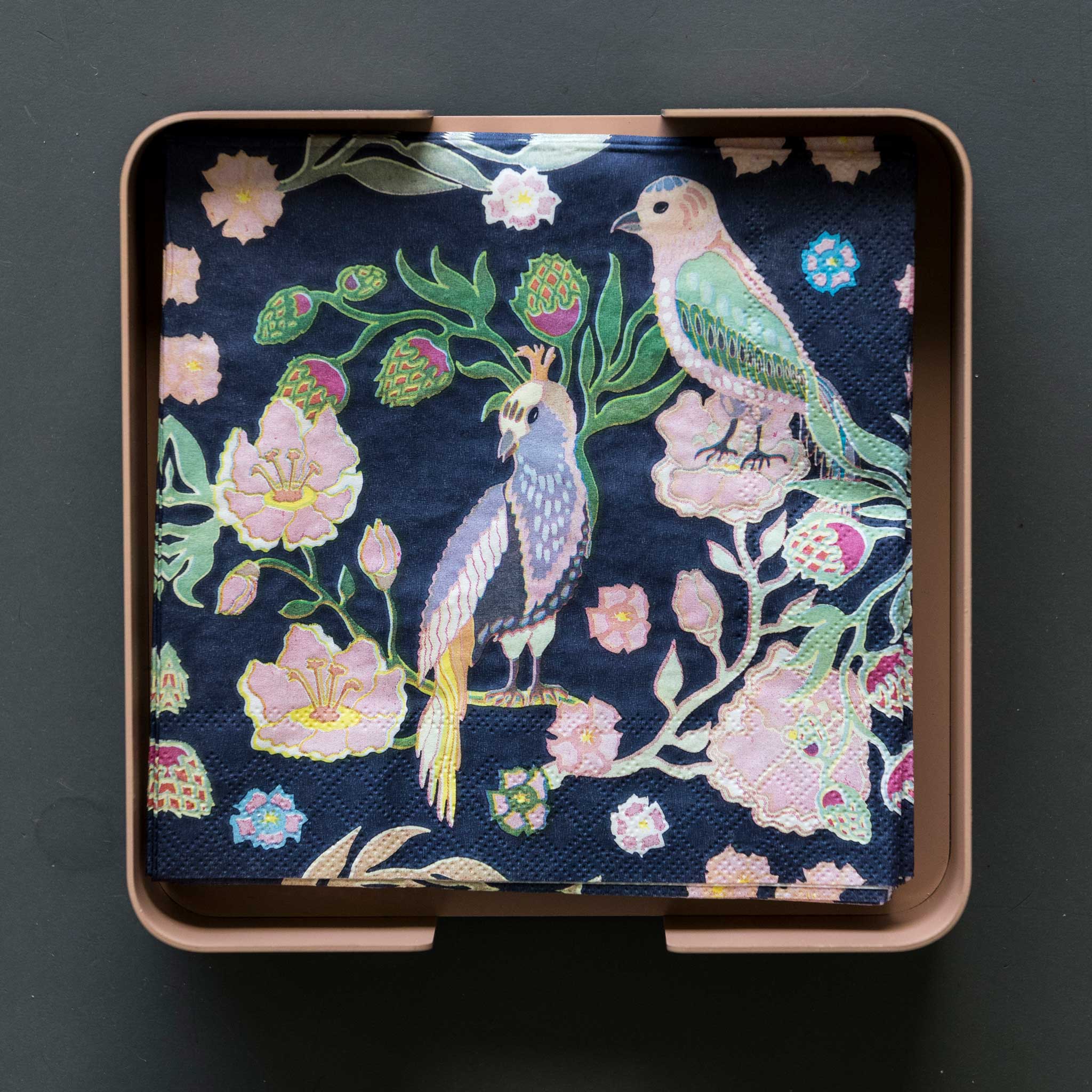 BIG HUG SERVIETTENHALTER - Hans Thyge & Co | DesignBite