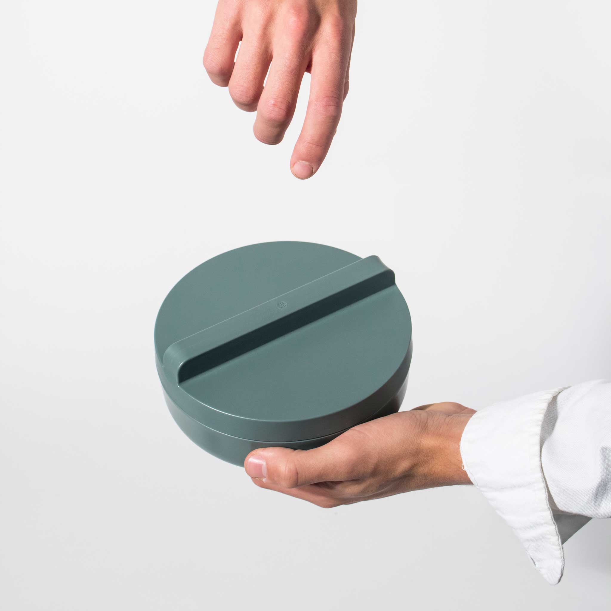 NOON | BENTO BOX | Shane Schneck | Ommo