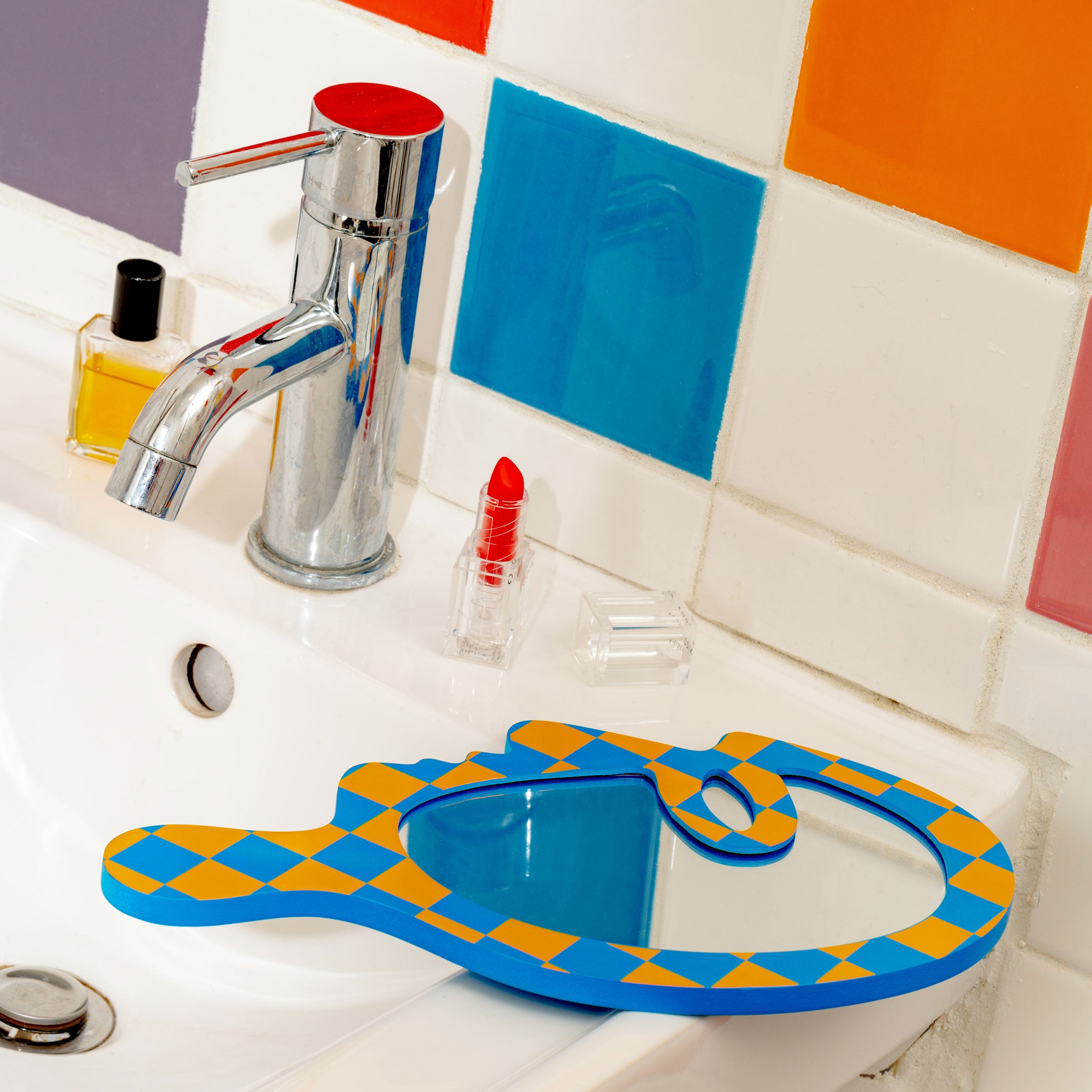 PROFILE VANITY HAND MIRROR - Handspiegel | LikeMindedObjects | Areaware