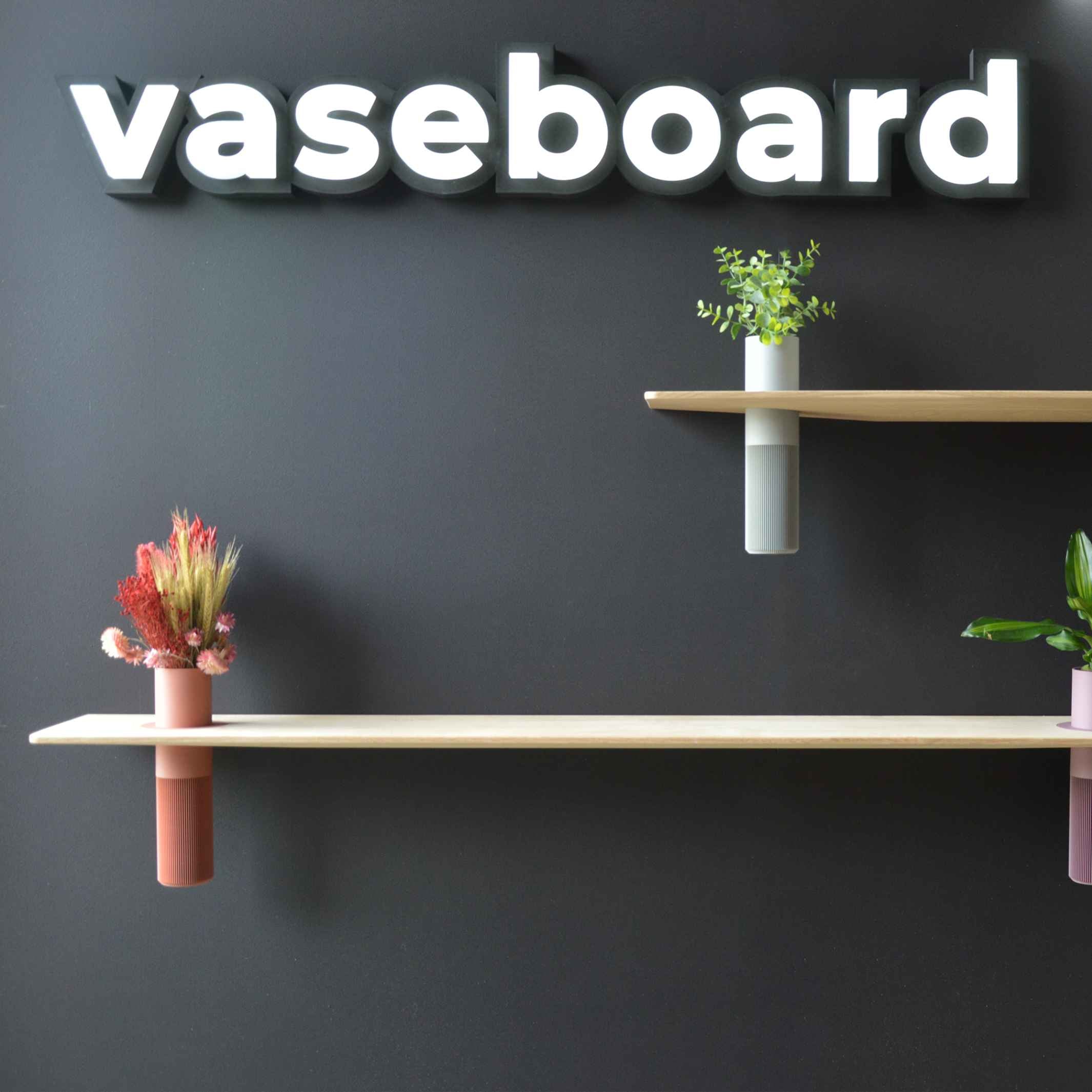Shelf with integrated vase - VASEBOARD - 50 cm | vaseboard