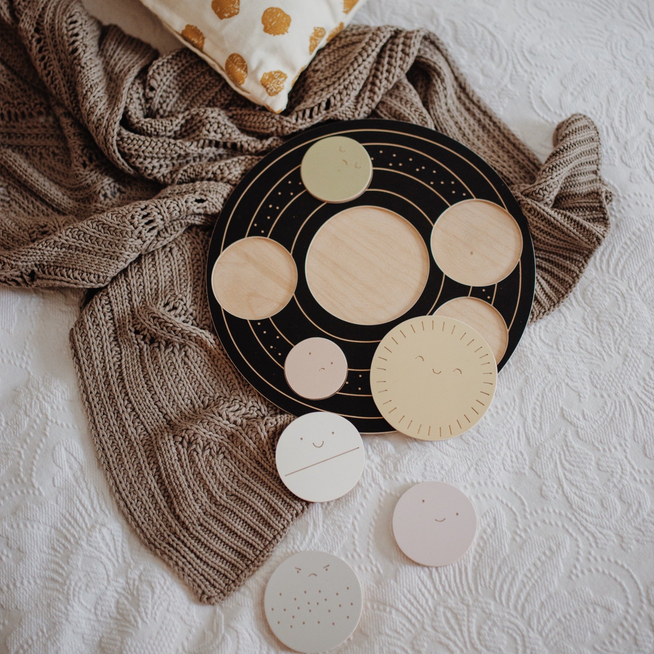 COSMOS OF EMOTIONS - multifunktionales Sortierspielzeug - Montessori | milin