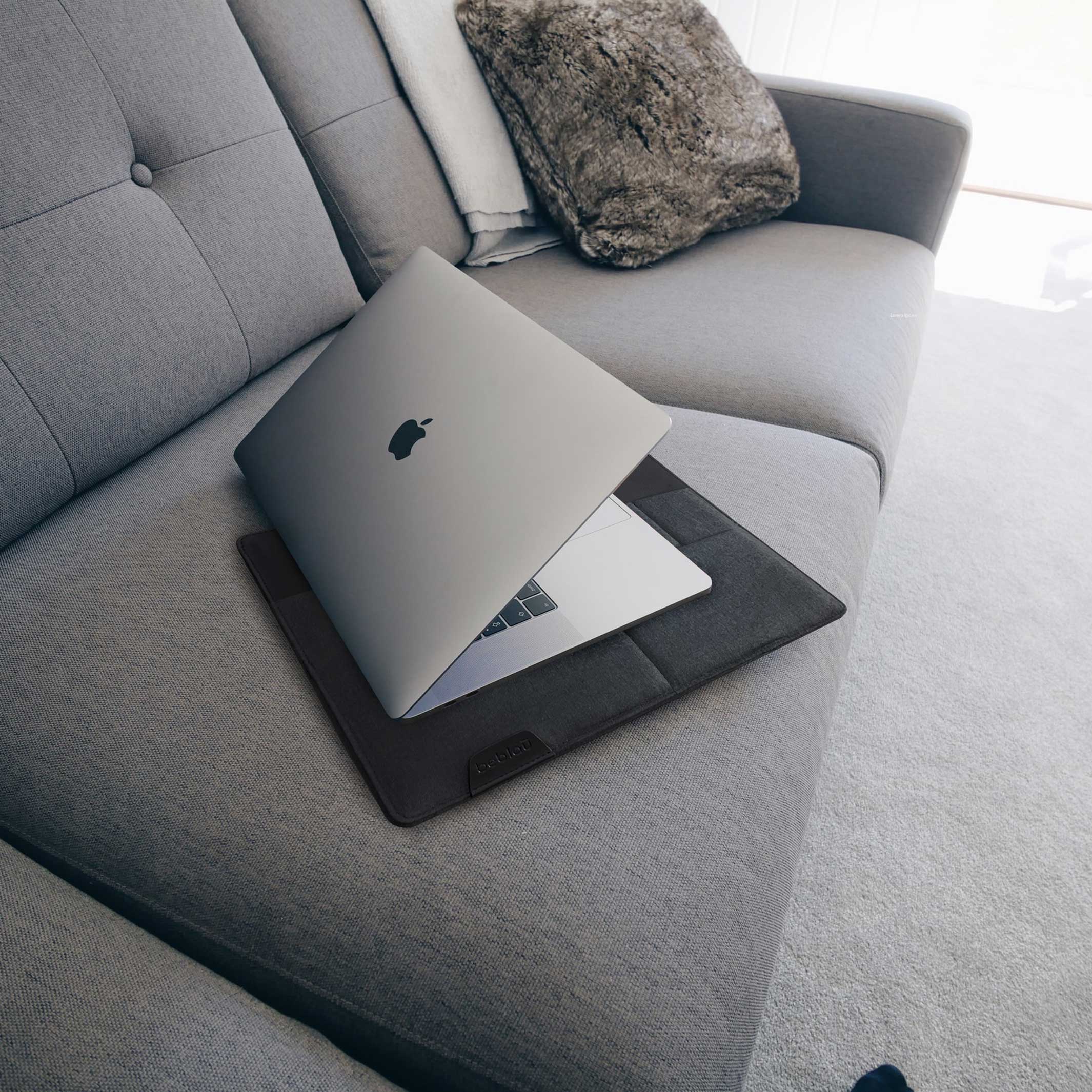 STAND-UP SLEEVE | Desktop-ORGANIZER mit Laptop- & Tablet-Hülle | 13 oder 15" | beblau