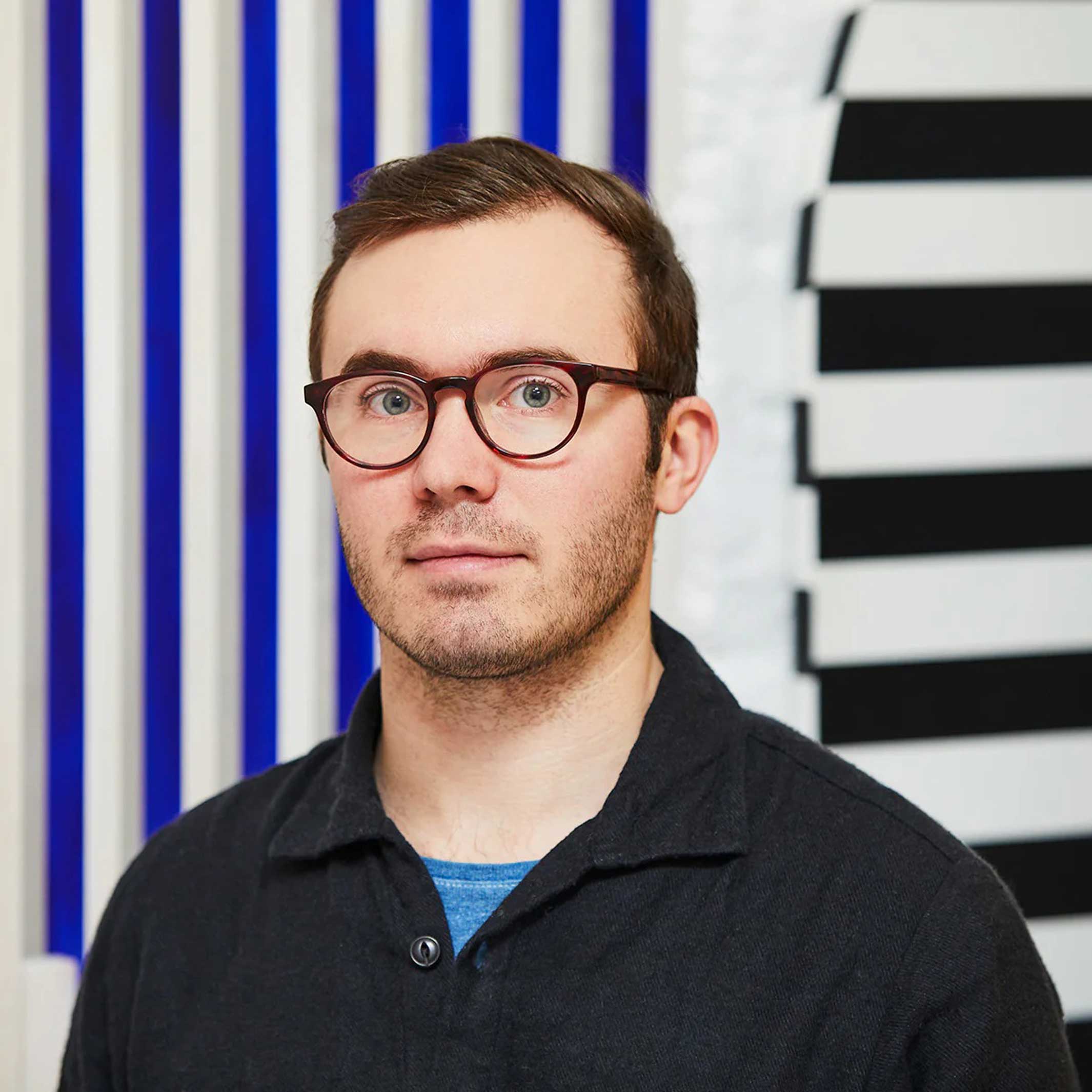 TABOURET PLUMA COURT Naturel | Petit tabouret en bois | Steven Bukowski | Connaissance de la zone