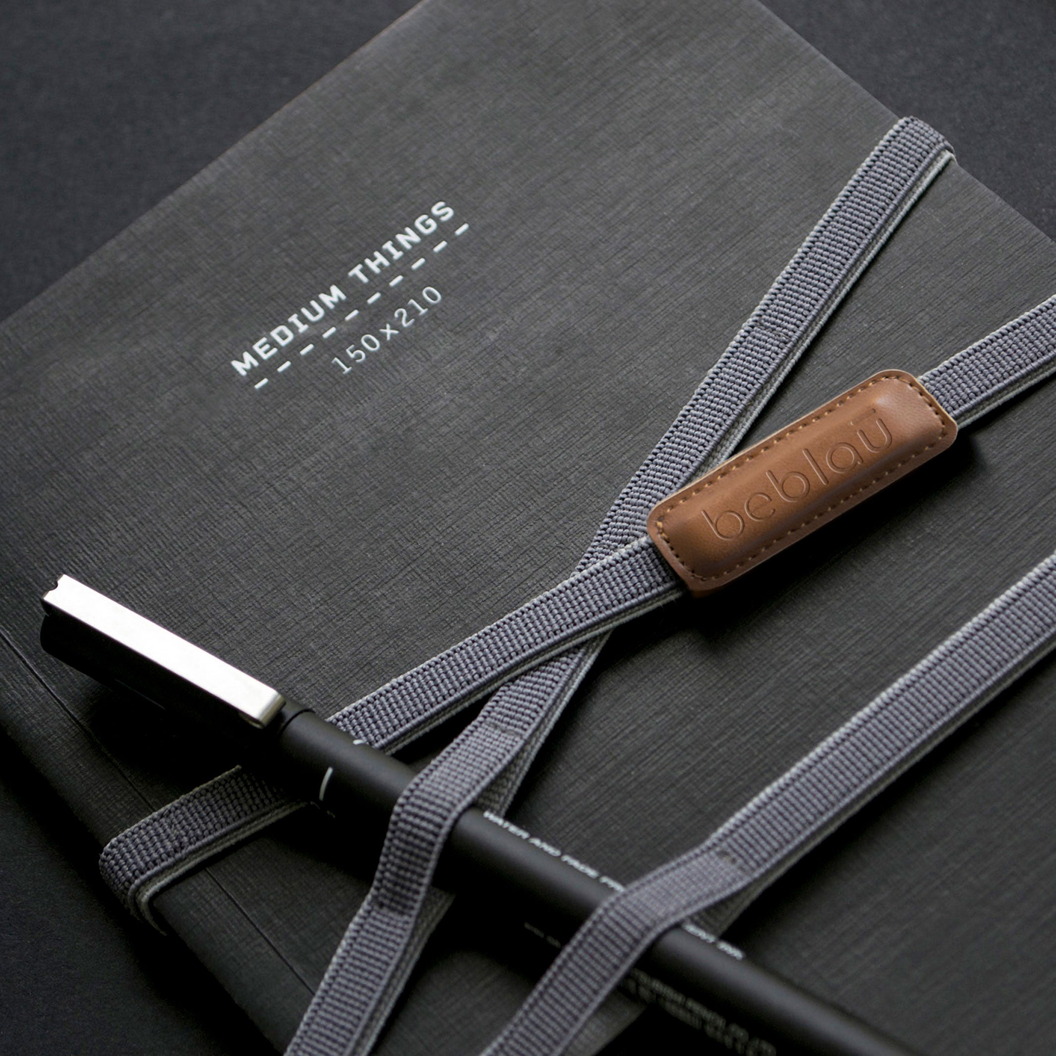 TWIST | Elastischer Gummiband-ORGANIZER mit Magnet | 2er Set | 31 & 40 cm | beblau