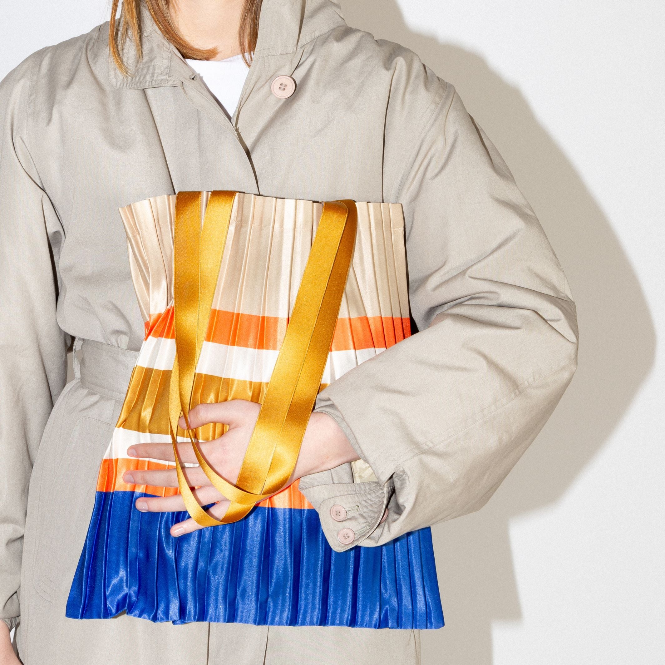 SORRENTO BEIGE - Tote Bag - pleated satin 40x48 cm | Multitudes