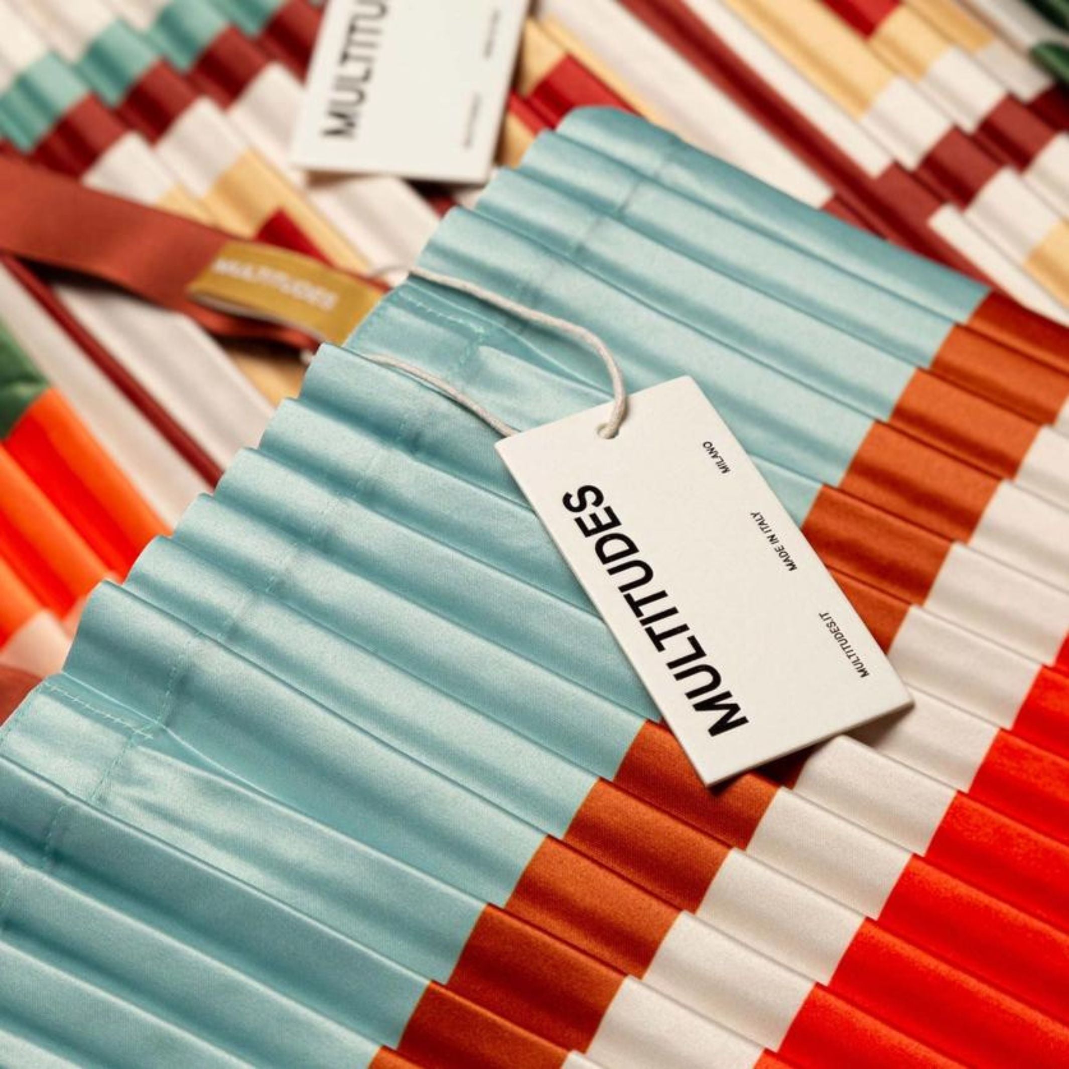 SORRENTO BEIGE - Tote Bag - pleated satin 40x48 cm | Multitudes