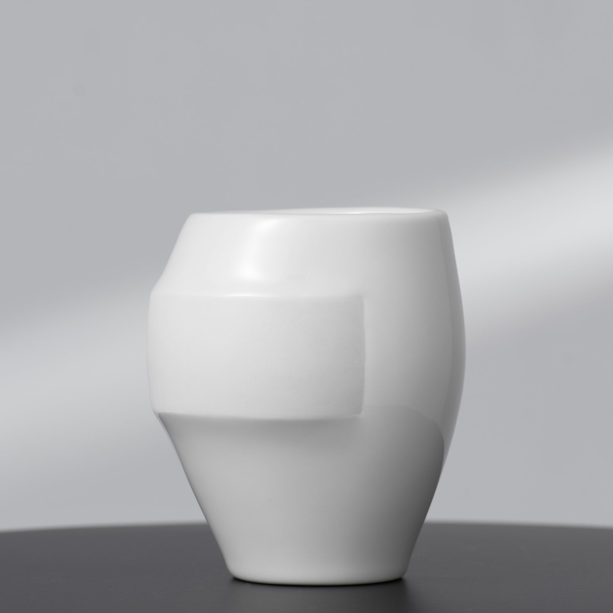 YUAN 01 - Large cup - handle-free design made of porcelain | HONiSTUDIO