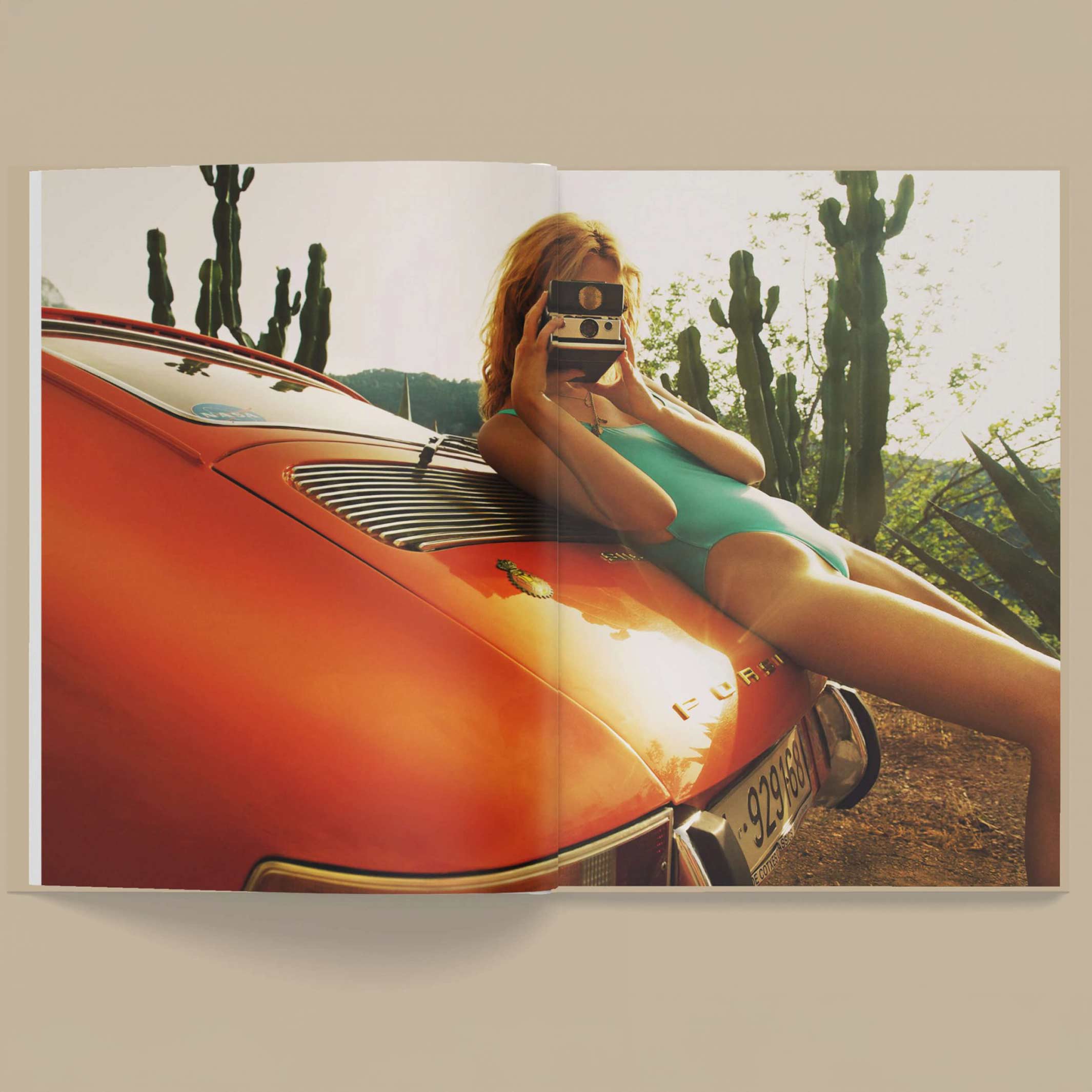 UNDER THE SUN - Vol. 1 Porsche Buch - 200 Seiten | Mirage