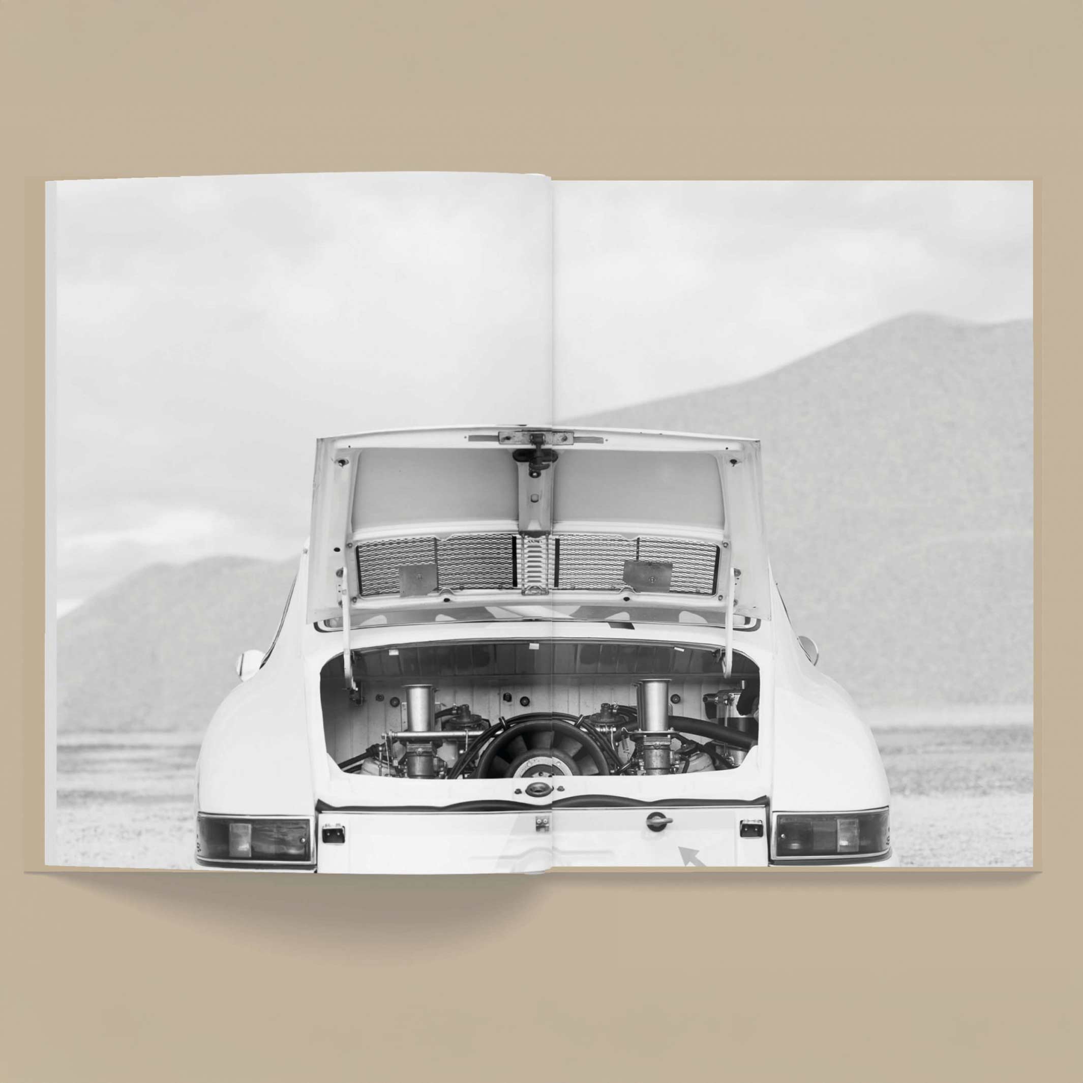 UNDER THE SUN - Vol. 1 Porsche Buch - 200 Seiten | Mirage