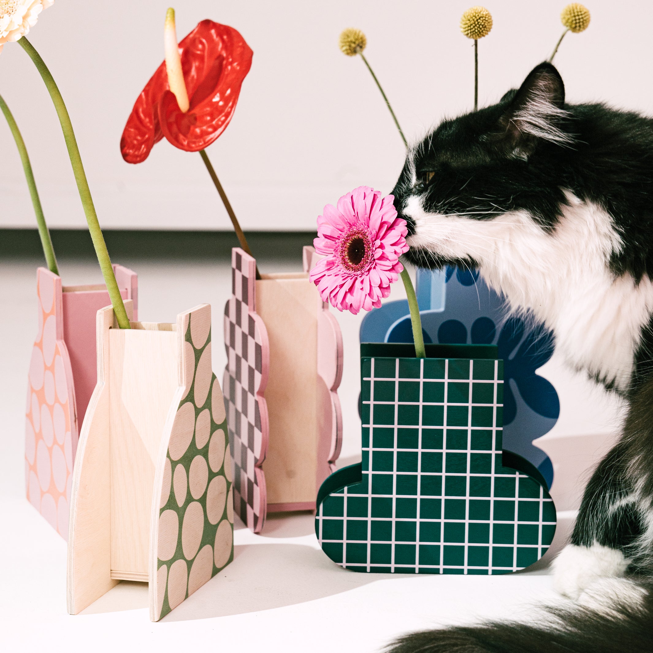 GRID - Vase aus Holz - mit Glaseinsatz | milin