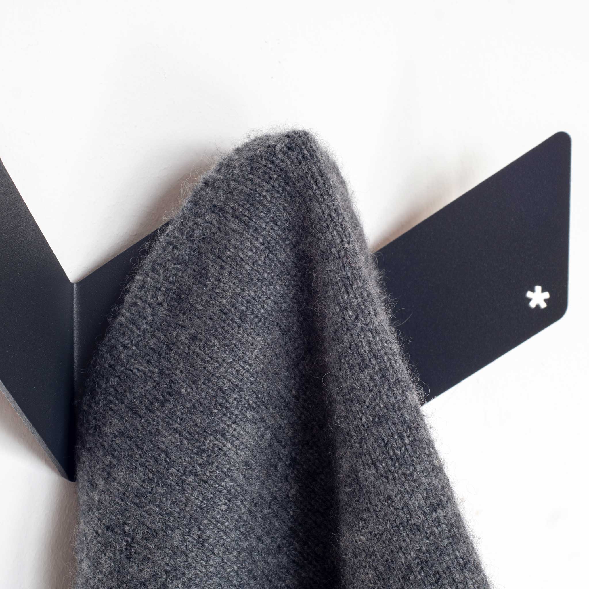 ZIGZAG - kleine Wand-Garderobe | Roman Luyken | Peppermint Products