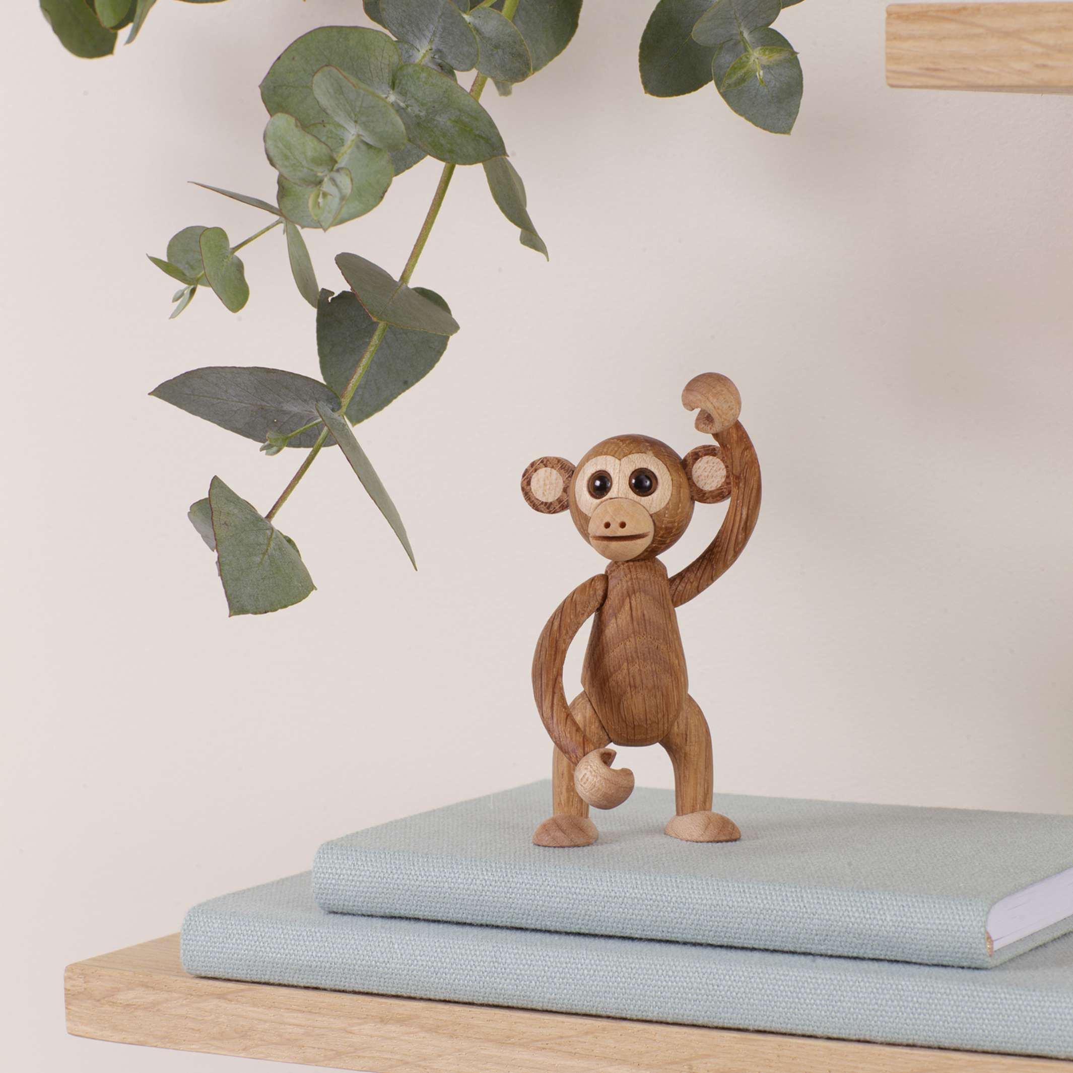 SWING - Small wooden decorative Monkey - 8.5 cm high | Chresten Sommer | Spring Copenhagen