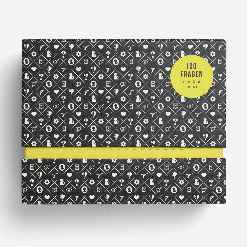 100 FRAGEN Original | CARD GAME to spark meaningful conversations | German Edition | The School of Life