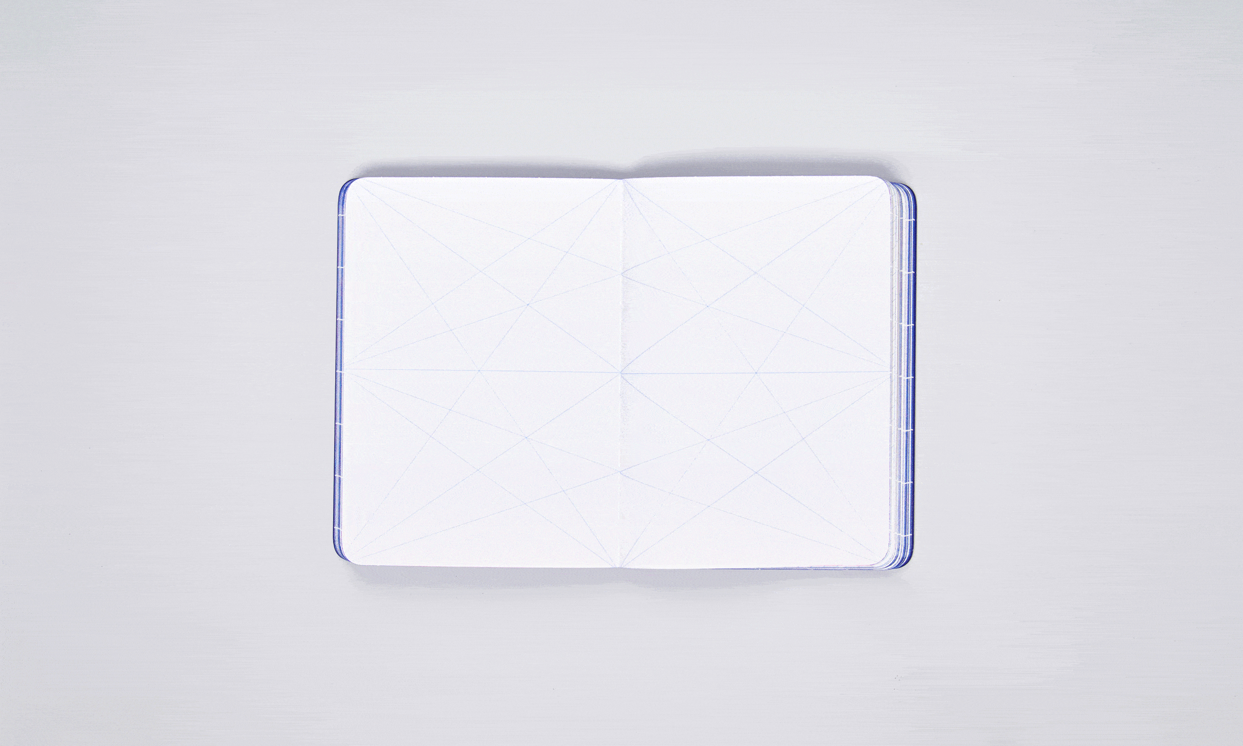 NOT WHITE L | black NOTEBOOK with Anti-Handbag | Nuuna