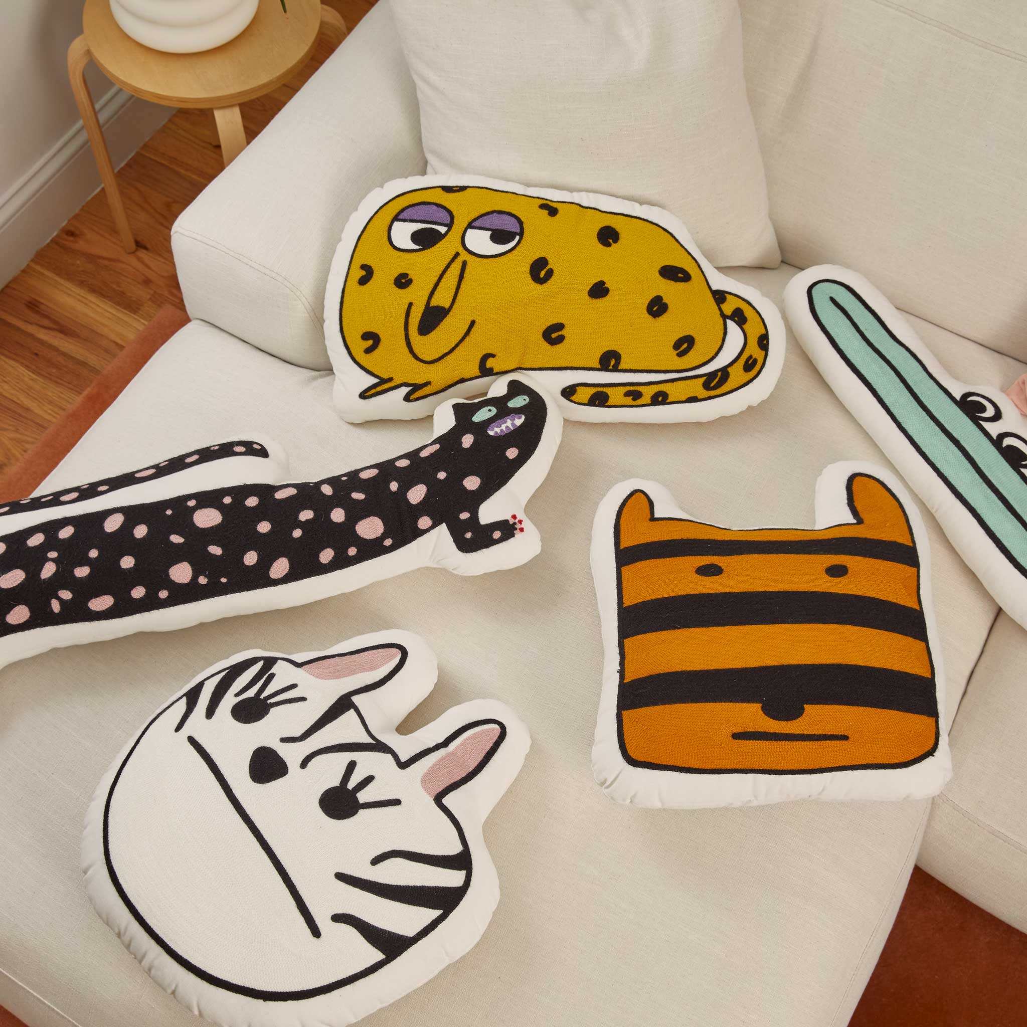 OREILLER AELFIE | Panthères | OREILLER DÉCORATIF ANIMAL | Aelfie Oudghiri | Sont conscients