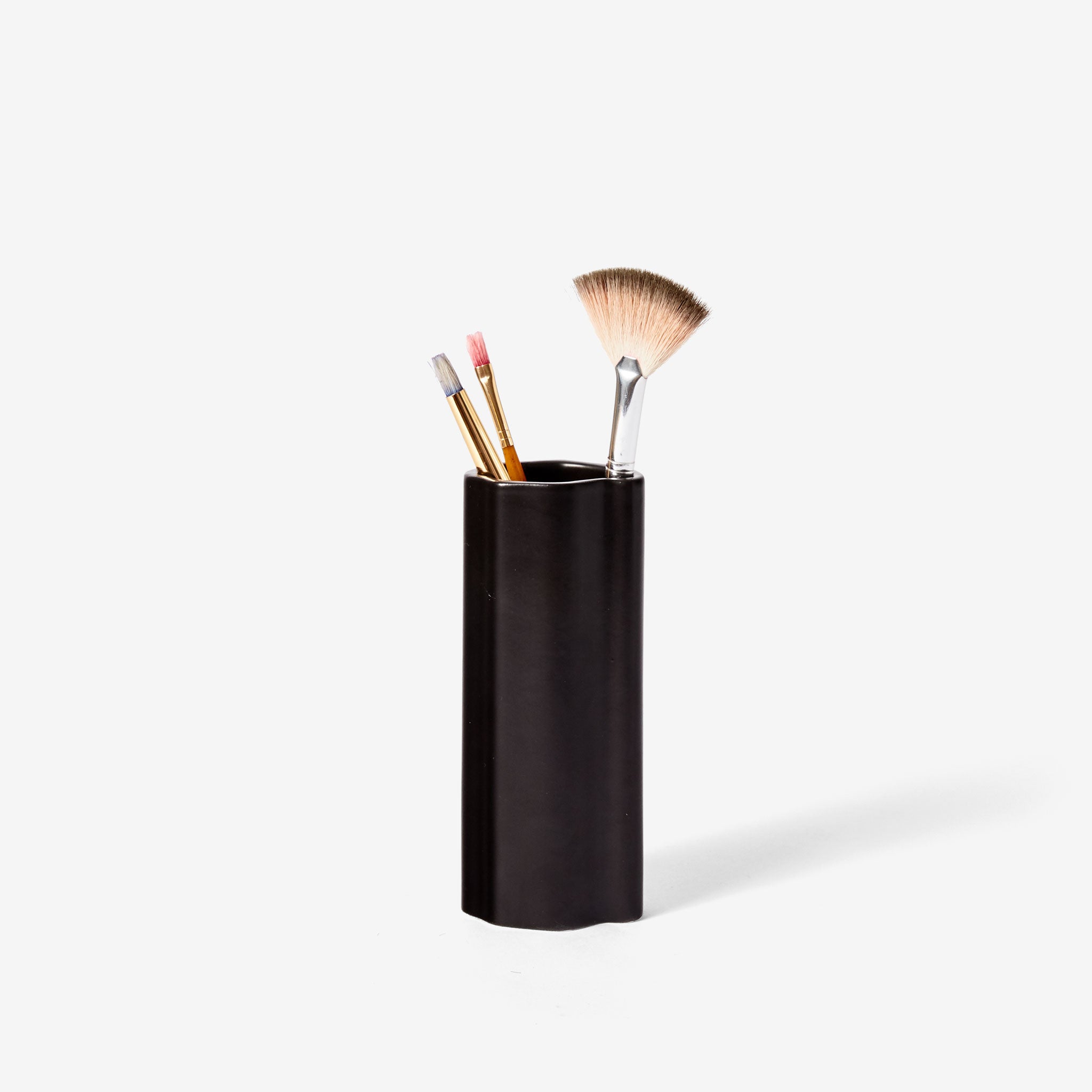 ASSEMBLY DESK VESSEL | schwarzer KÖCHER oder VASE | Alex Proba | Areaware