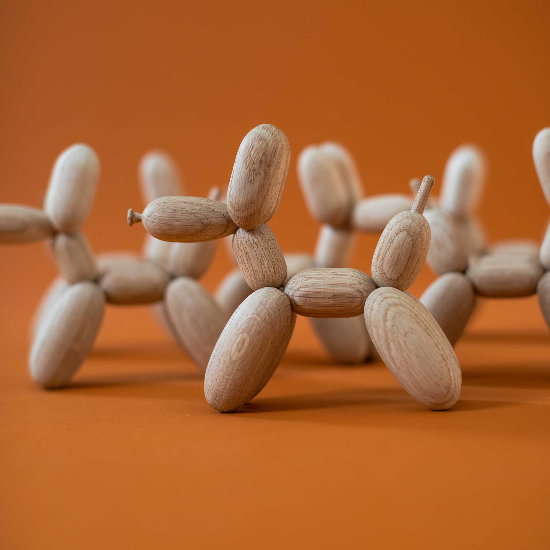 BALLON D'OG | CHIEN BALLON en bois | Chêne | Jakob Burgso | enfance