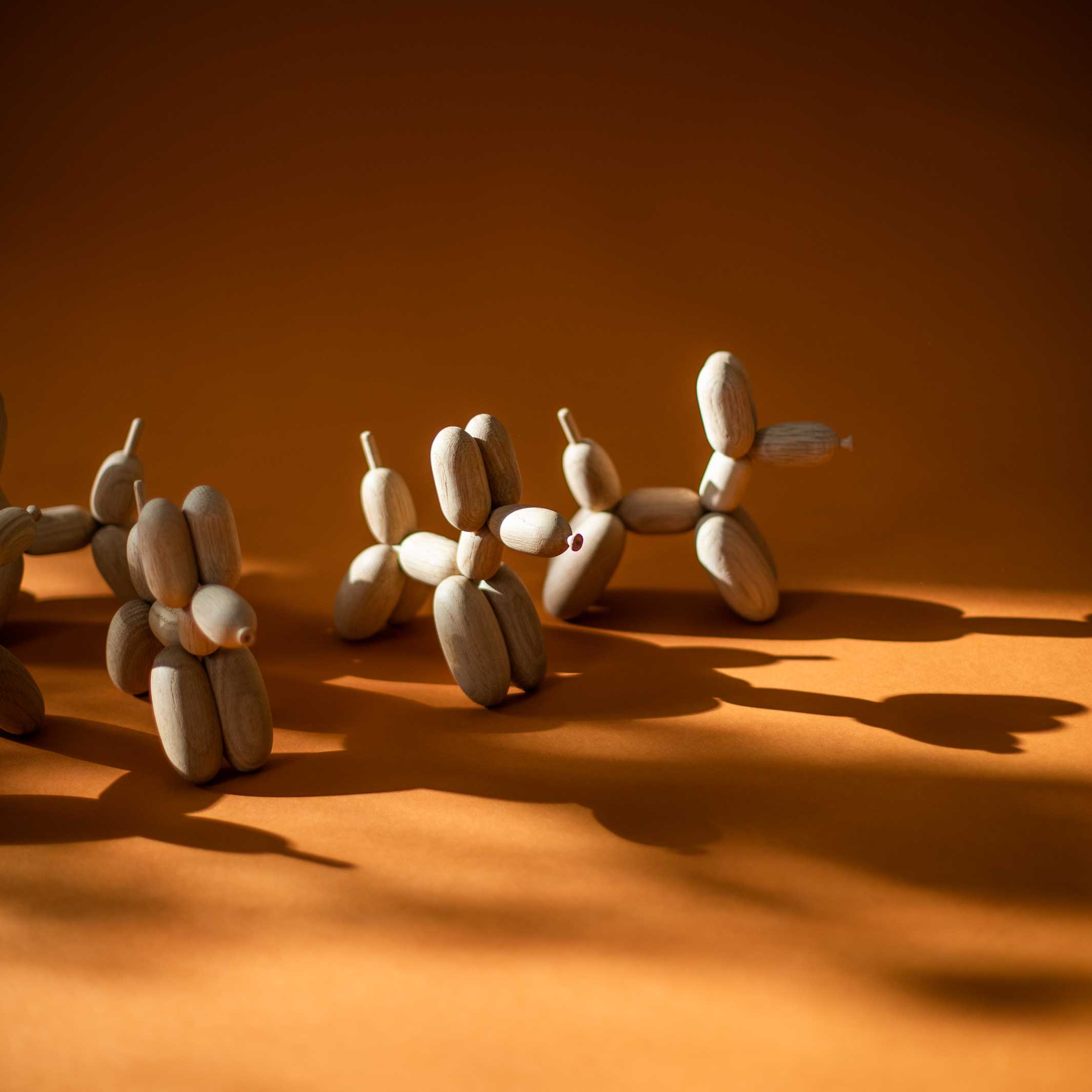 BALLON D'OG | CHIEN BALLON en bois | Chêne | Jakob Burgso | enfance