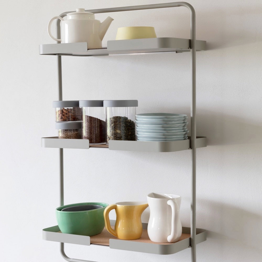 BIG HUG | hohes WANDREGAL | Hans Thyge & Co | DesignBite - Charles & Marie