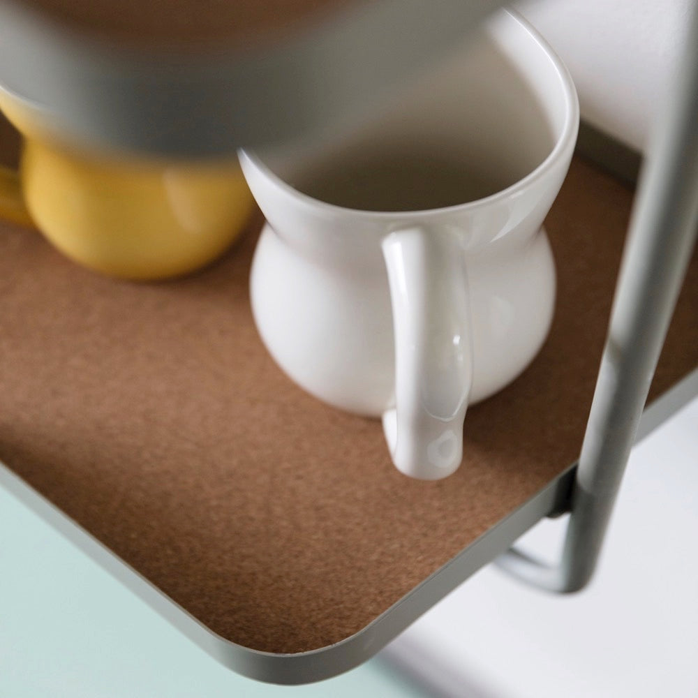 BIG HUG | hohes WANDREGAL | Hans Thyge & Co | DesignBite - Charles & Marie