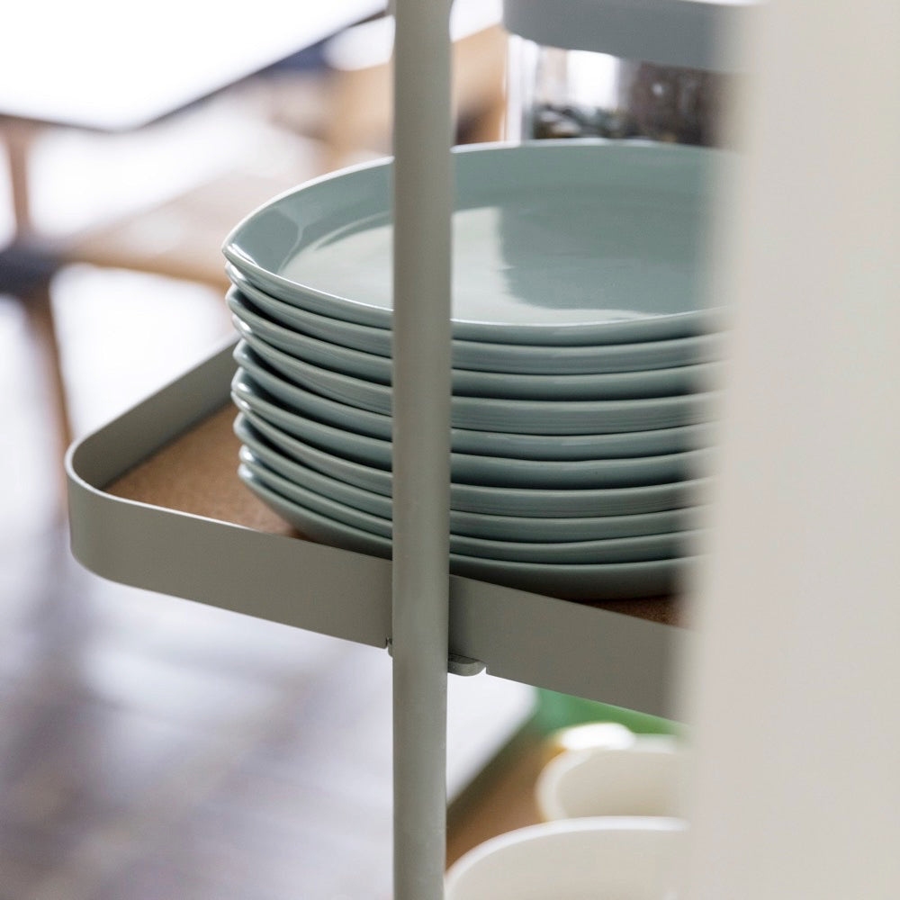 BIG HUG | hohes WANDREGAL | Hans Thyge & Co | DesignBite - Charles & Marie