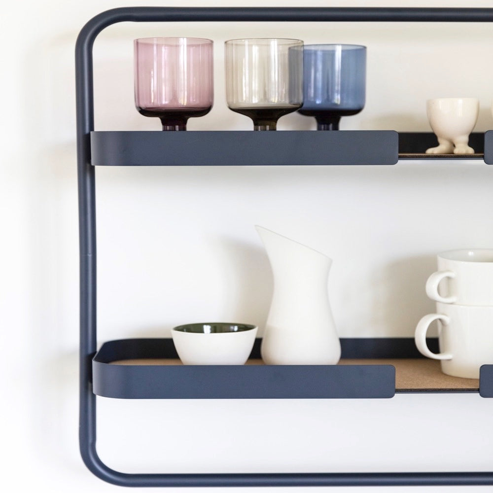 BIG HUG | niedriges WANDREGAL | Hans Thyge & Co | DesignBite - Charles & Marie