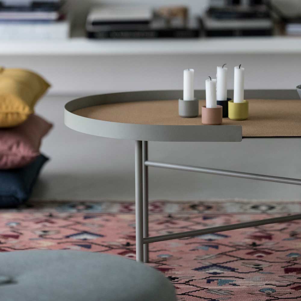 BIG HUG | ovaler BEISTELLTISCH | Hans Thyge & Co | DesignBite - Charles & Marie