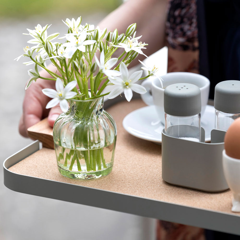 BIG HUG | SERVIERTABLETT | Hans Thyge & Co | DesignBite - Charles & Marie