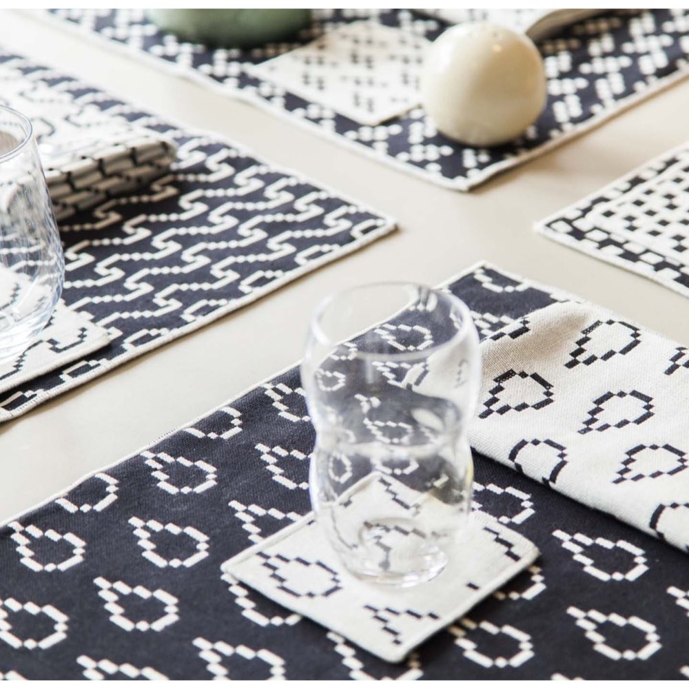 BITMAP TEXTILES | 4 TISCHSETS aus Baumwolle | Susan Kare | Areaware