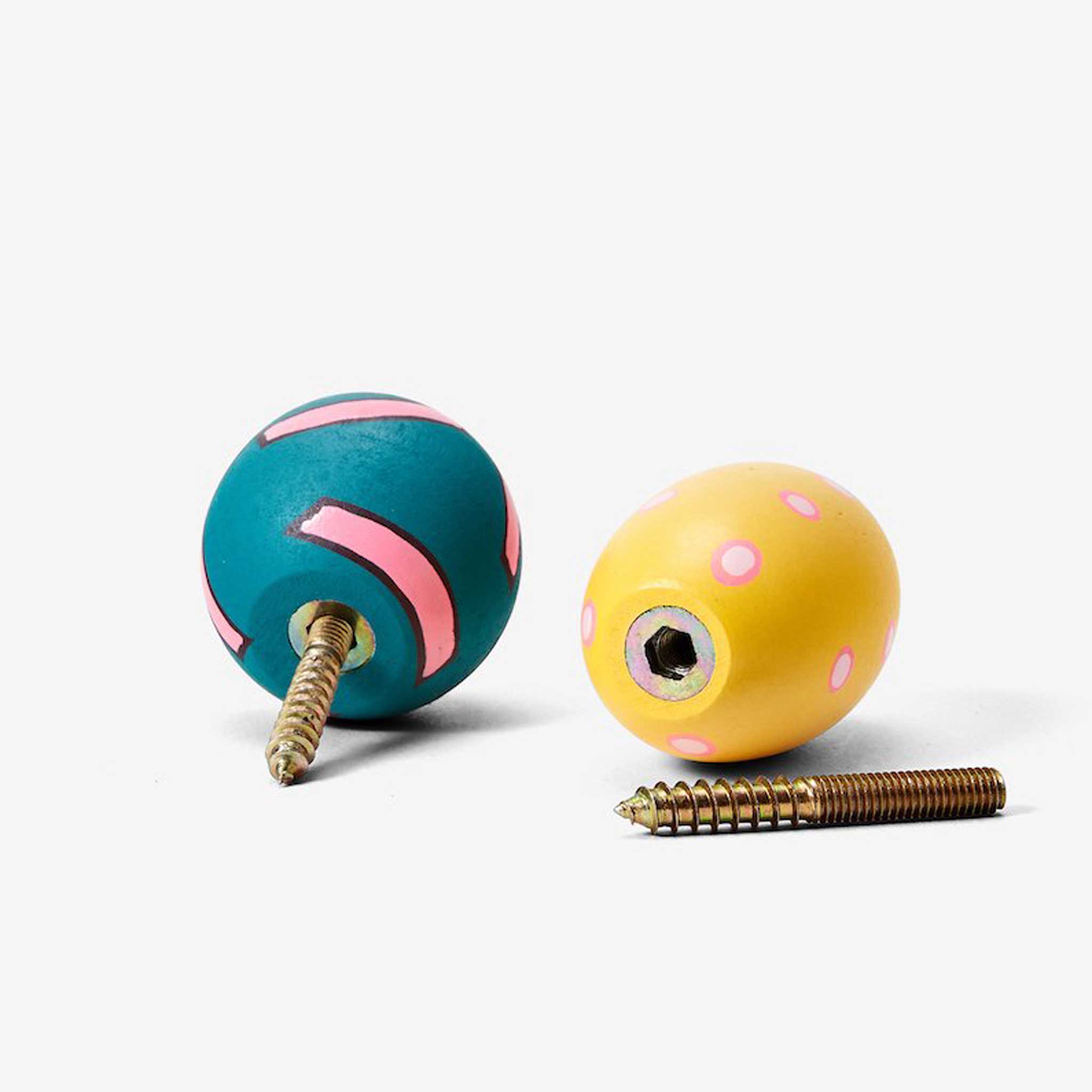 CHIAOZZA WALL HOOKS | vers. GARDEROBENHAKEN | 5er Set | Areaware - Charles & Marie