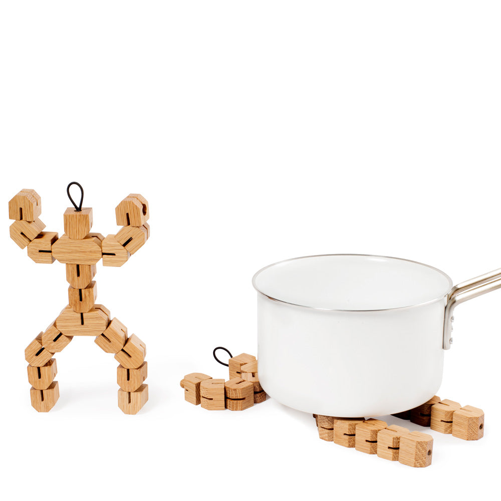 Small CLUMSY HANS | Kleiner TOPF-UNTERSETZER | 3D-Holzfigur | Nis Hauge | Spring Copenhagen - Charles & Marie