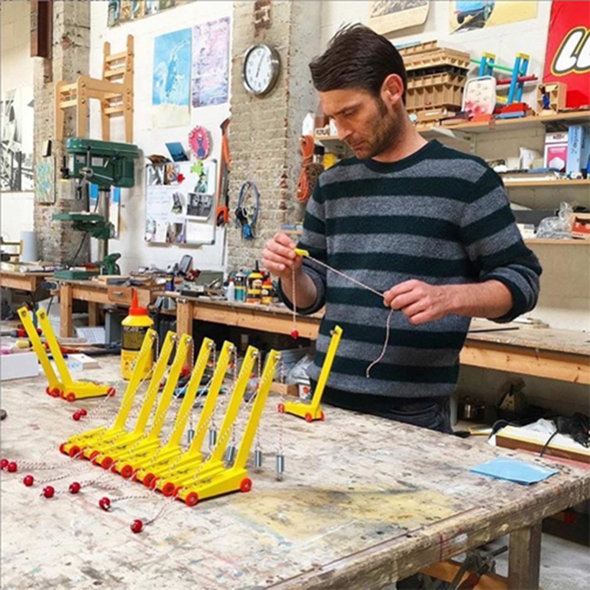 DUOTONE CAR YELLOW CRANE | Gelber SPIELZEUG-KRAN aus Holz | 200 Stck. Limited Edition | Floris Hovers | Ikonic - Charles & Marie