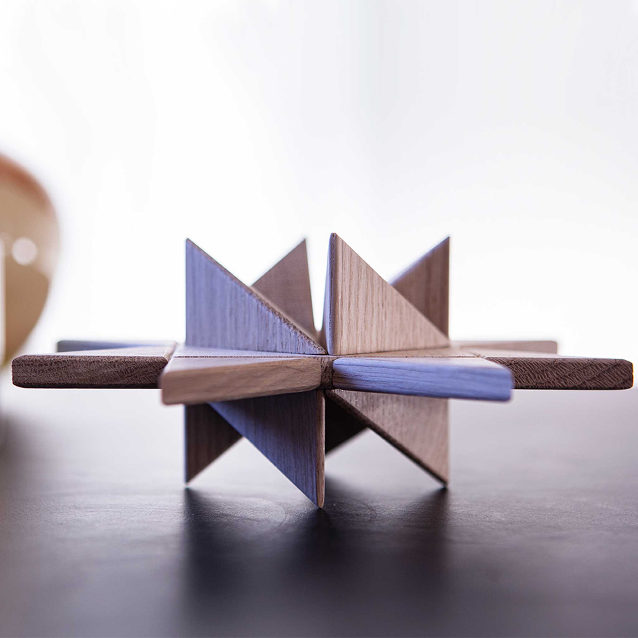 FROEBELSTAR | Holz FRÖBELSTERN | Eiche | Jakob Burgsø | boyhood