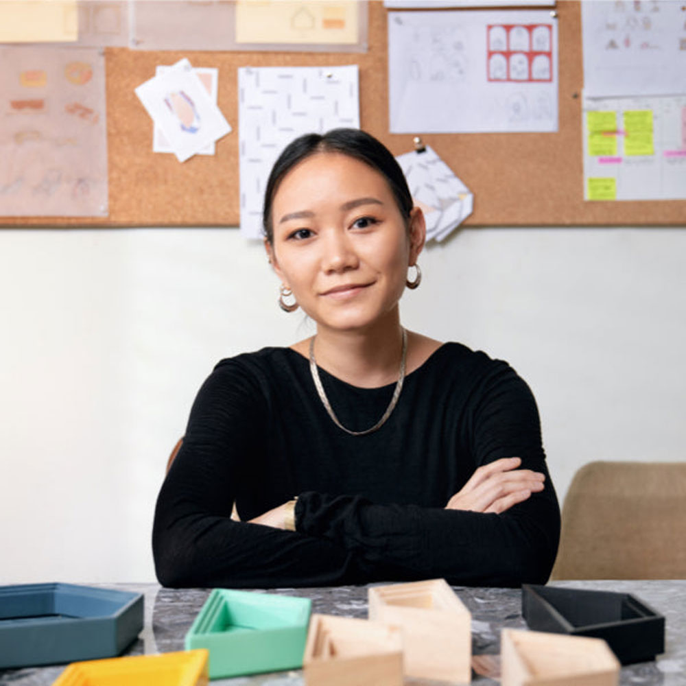 GEO PATTERN DOMINOES | Holz-DOMINO SPIEL m. 28 Steinen | Panisa Khunprasert | MoMA