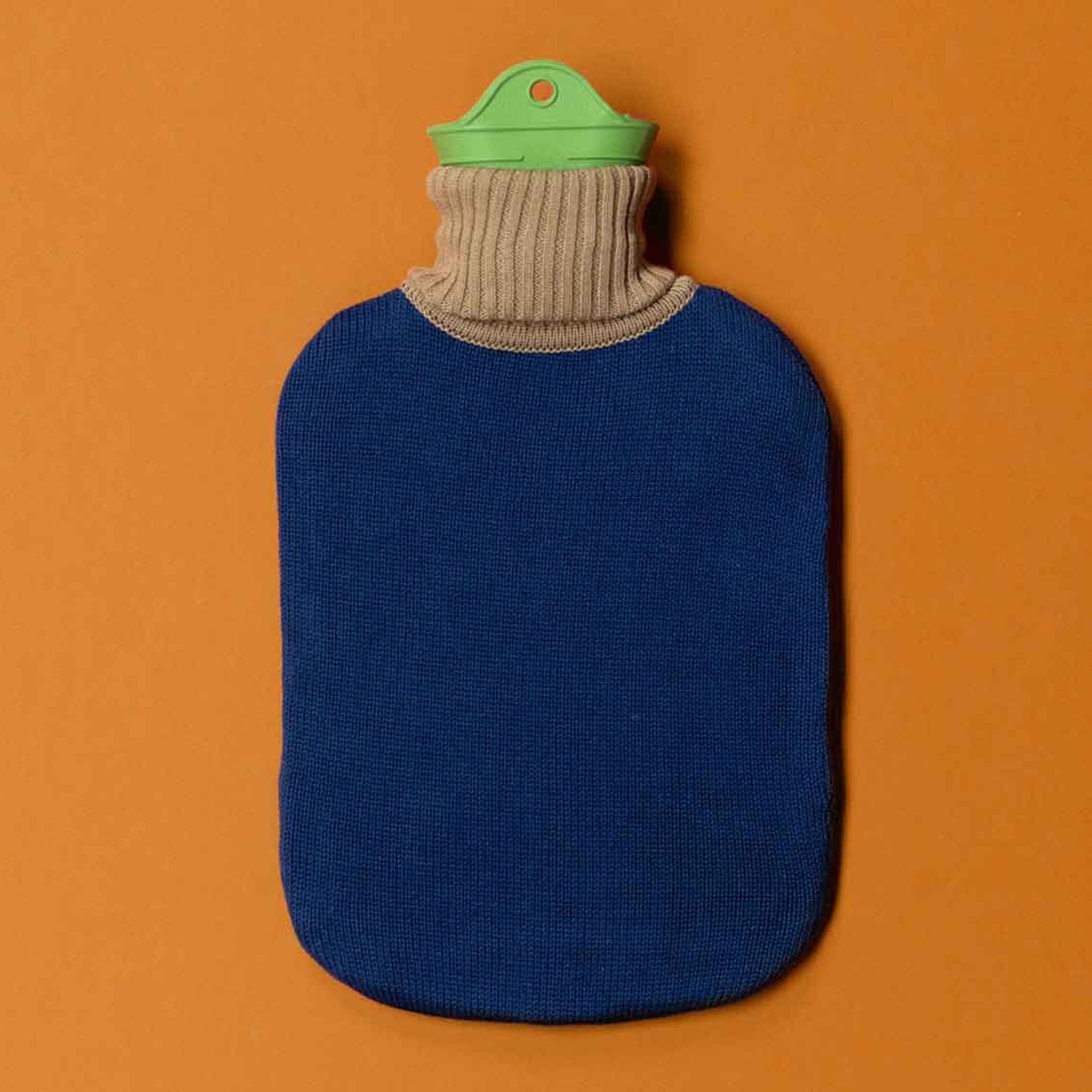 HOT WATER BOTTLE with turtleneck | Suite702
