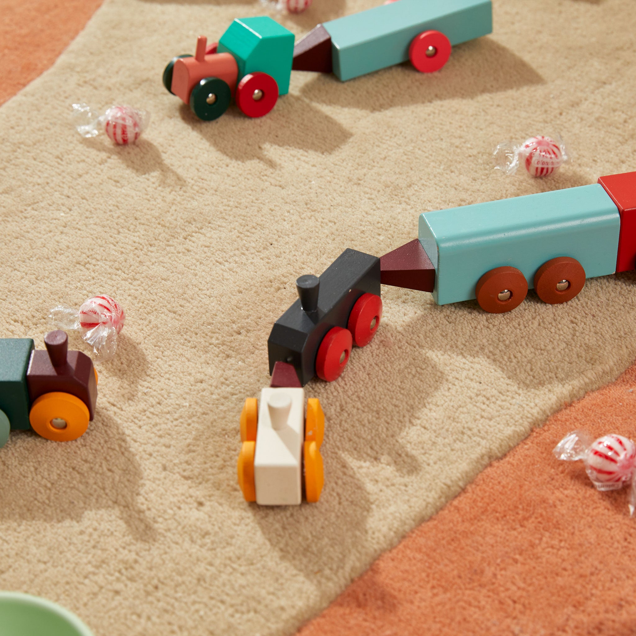 HOVERS TRAINS | Holz-SPIELZEUG-ZÜGE | Floris Hovers | Areaware