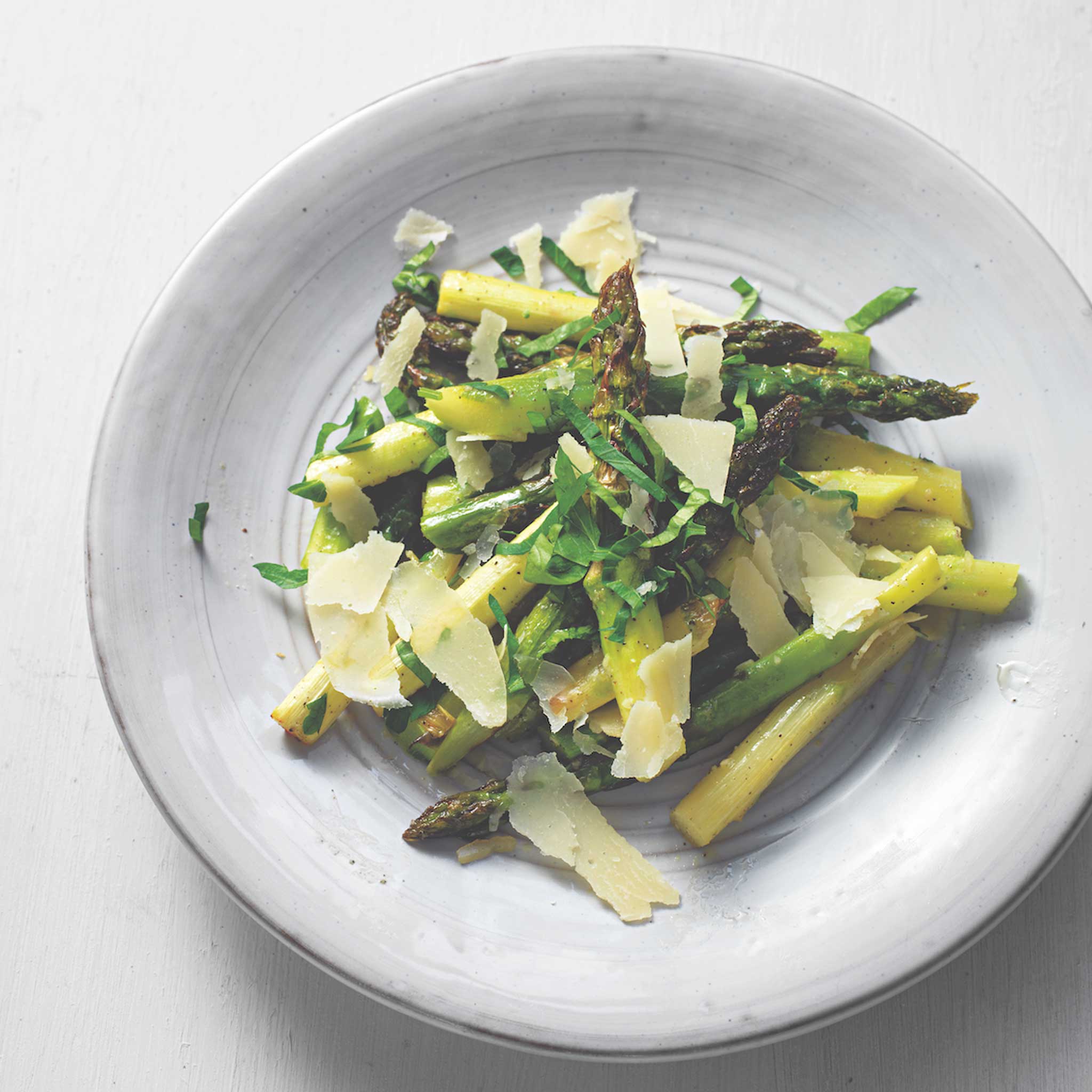 JEUNES LÉGUMES | Plus de légumes verts dans l'assiette | LIVRE DE CUISINE | Maison d'édition de design