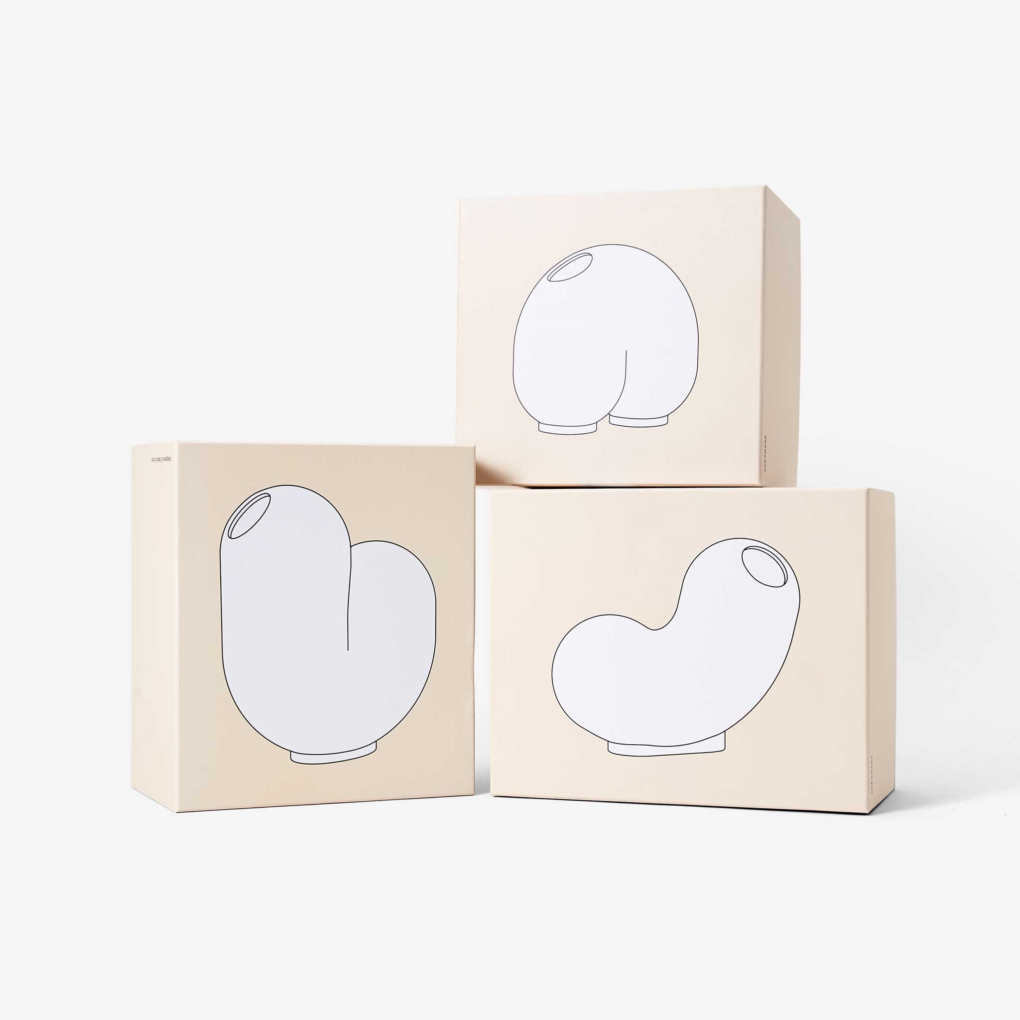 KIRBY | VASES | Talbot et Yoon | Sont conscients