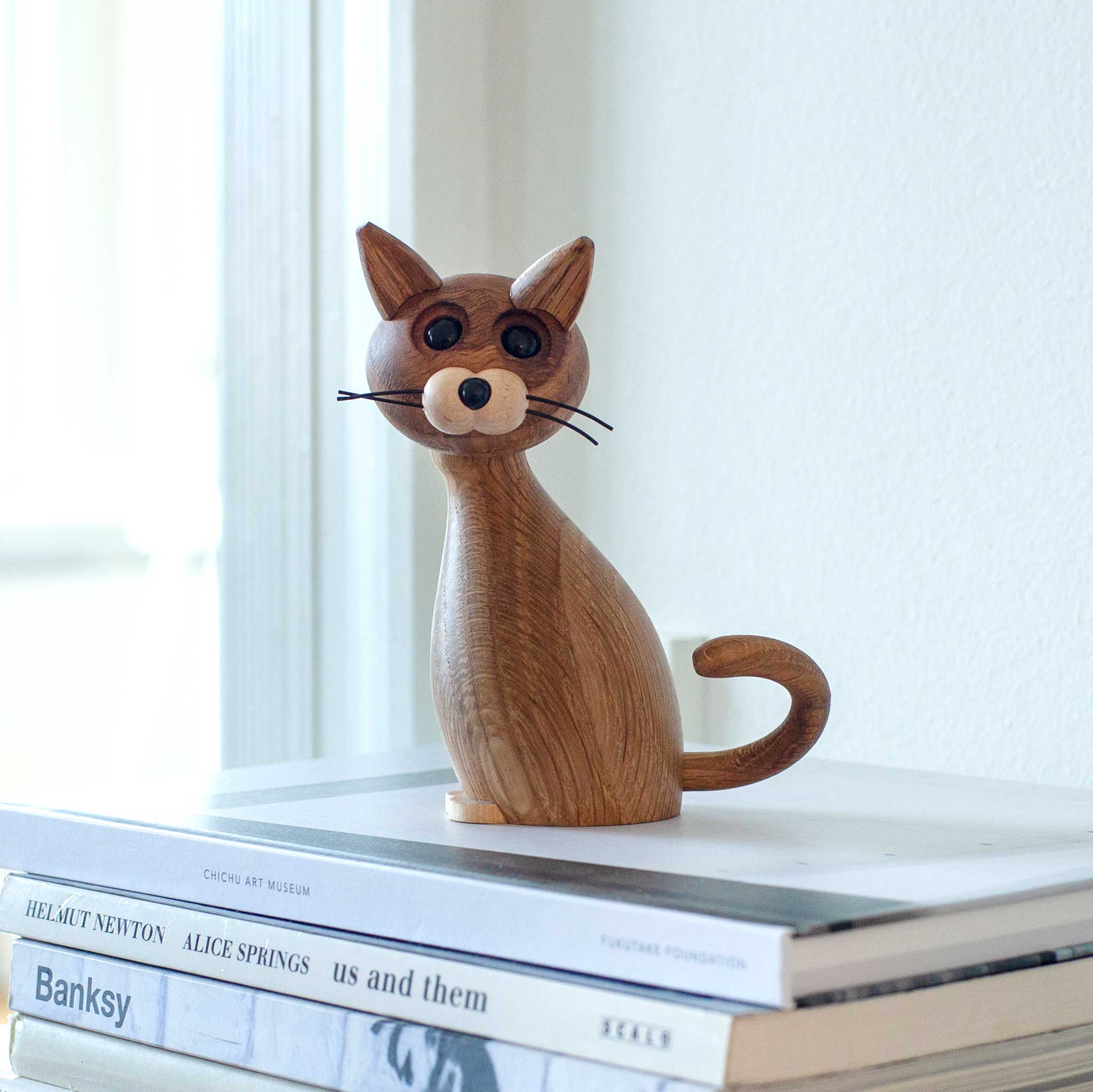 LUCKY THE CAT | lustige, kleine KATZE | Holz-DEKOFIGUR | Chresten Sommer | Spring Copenhagen - Charles & Marie