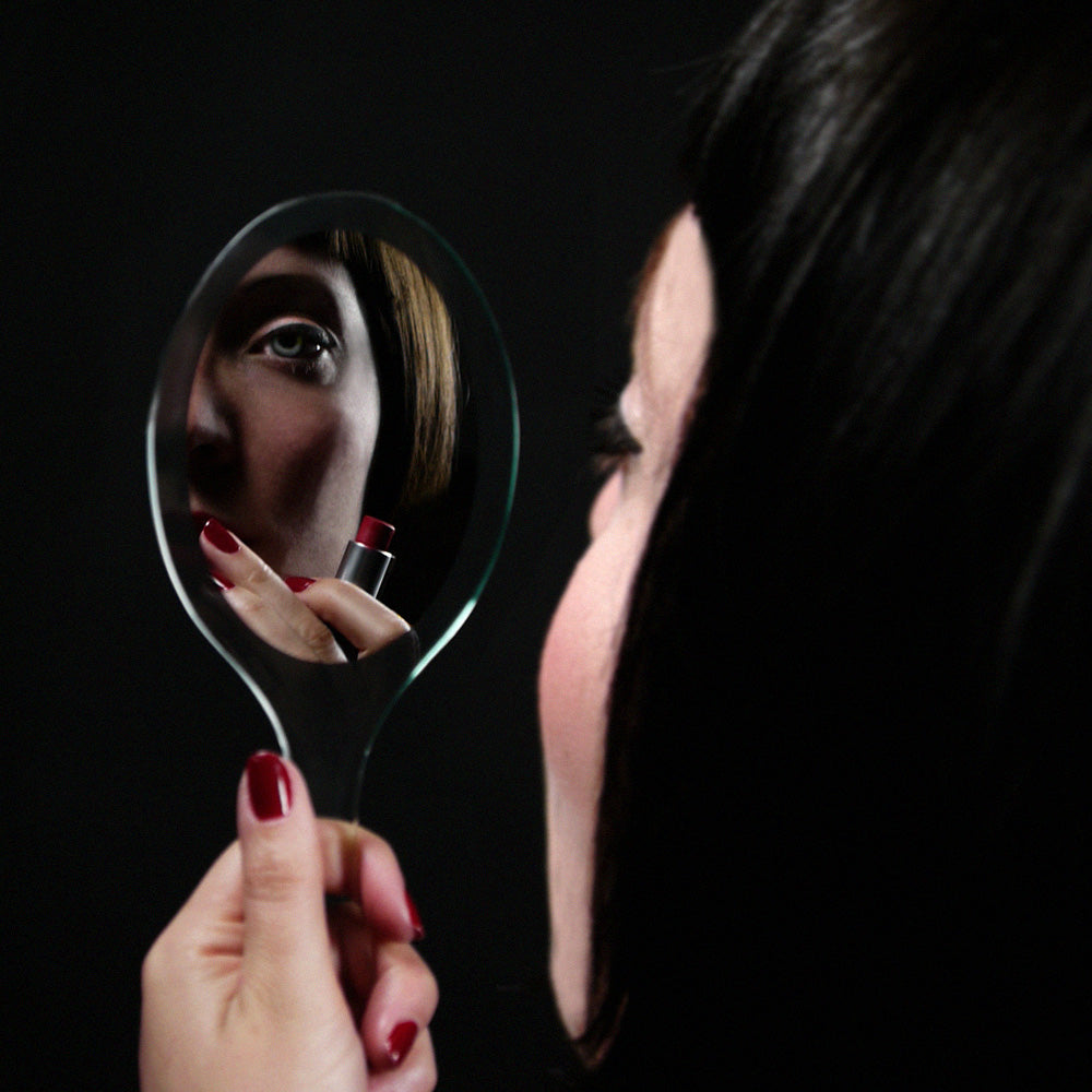 Me-Ror | HANDSPIEGEL | byAMT Alissia Melka-Teichroew | Charles & Marie