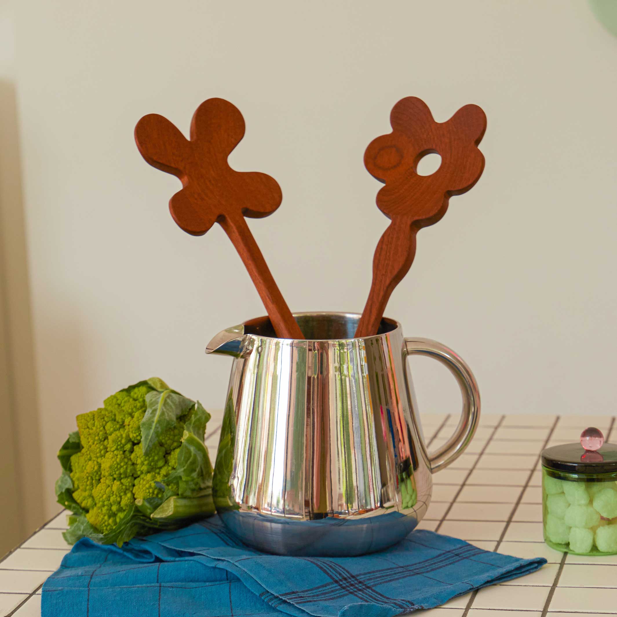 SERVING FRIENDS Blumen | große HOLZLÖFFEL & SERVIERBESTECK | Selena Liu | Areaware