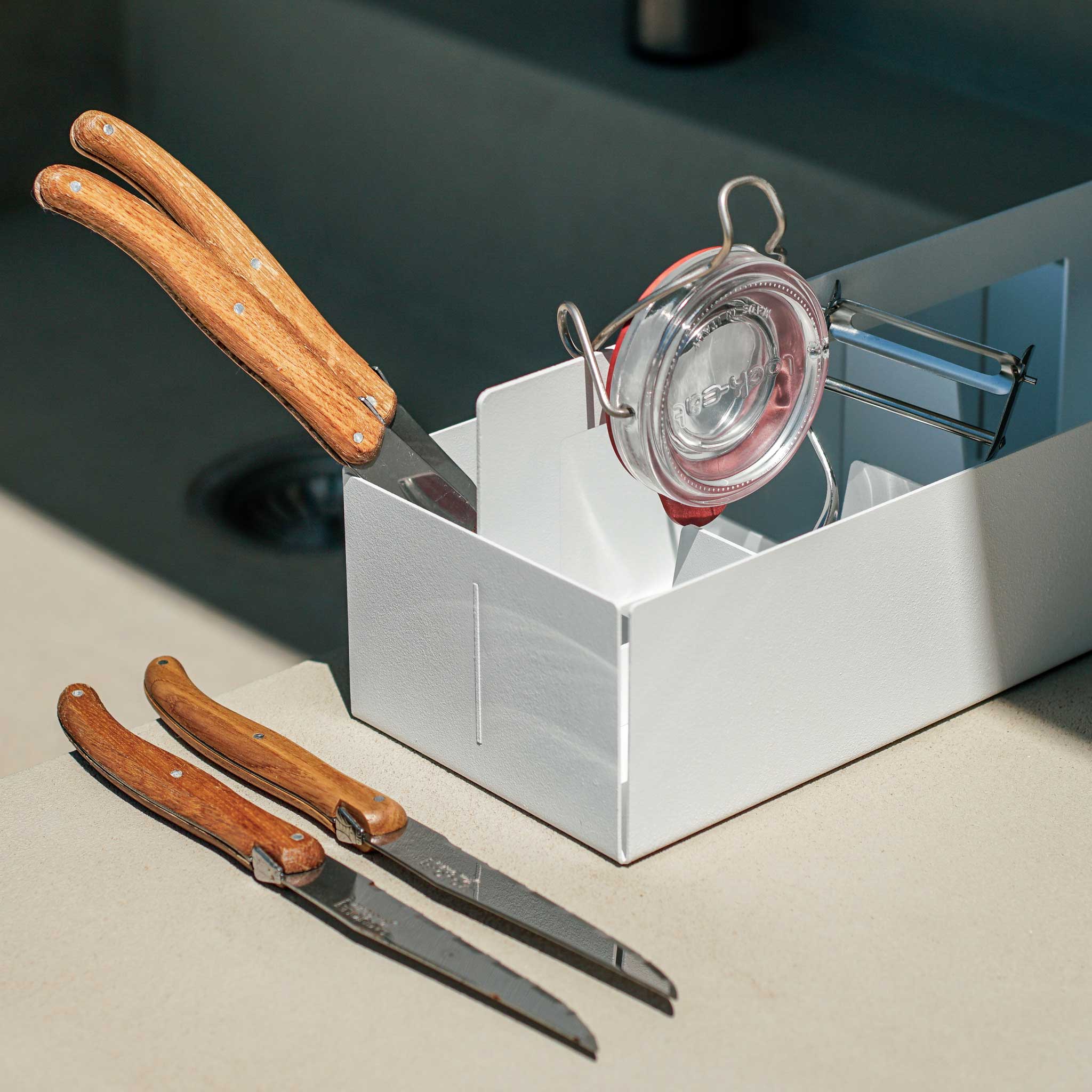 TOOLBOX | ORGANIZER | Roman Luyken | Peppermint Products - Charles & Marie