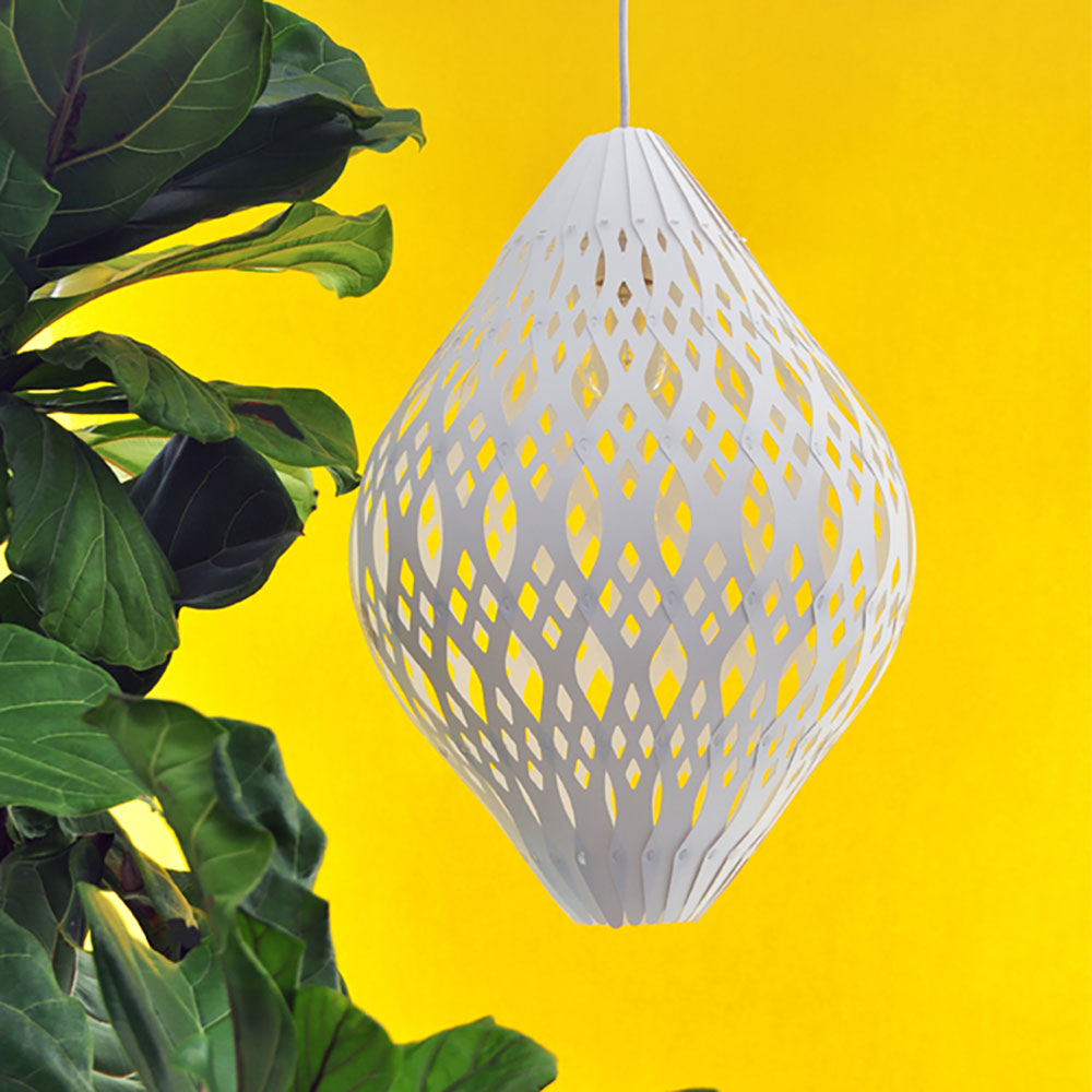 SHAYK2X | Weisser LAMPENSCHIRM | Amanda Betz | Artecnica - Charles & Marie