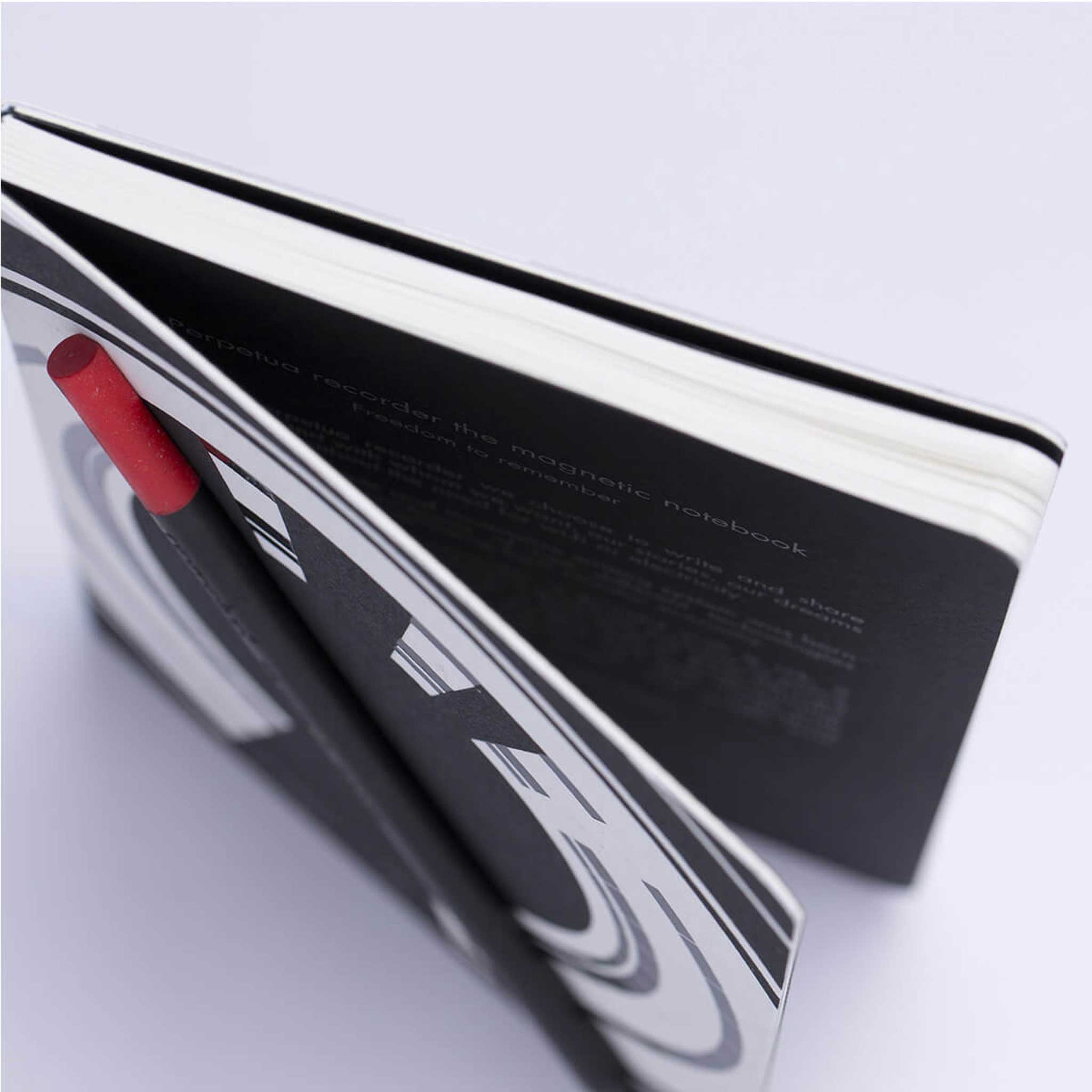 RECORDER | magnetisches NOTIZBUCH & BLEISTIFT | Marta Giardini | Perpetua - Charles & Marie