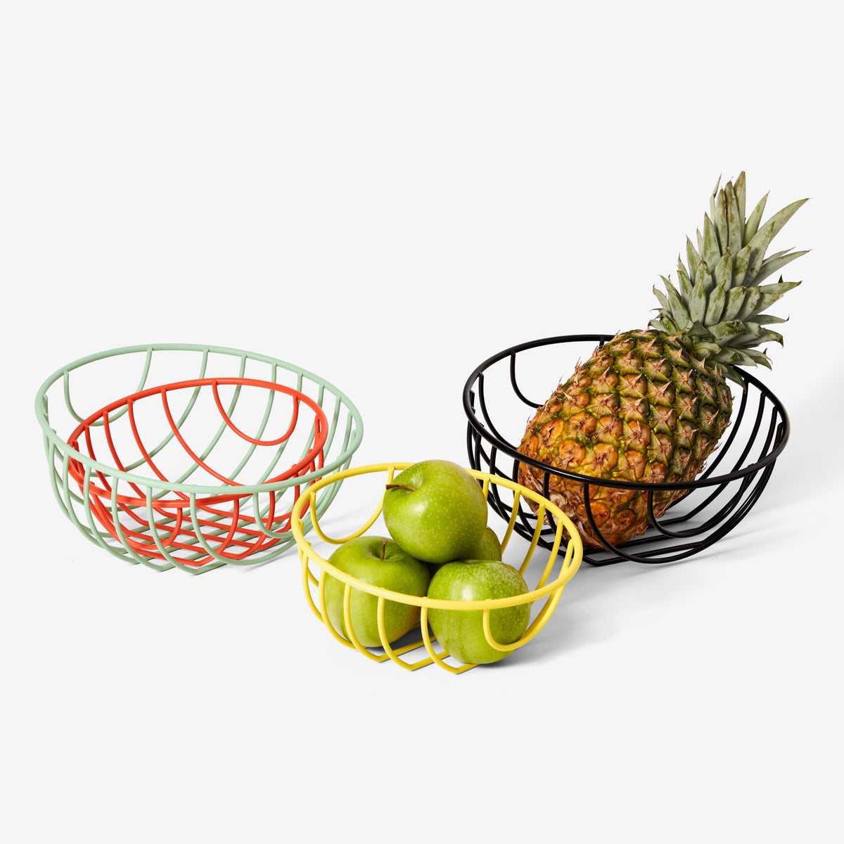 OUTLINE BASKET | CESTA PORTAFRUTTA in filo metallico | Henry Julier | Areaware