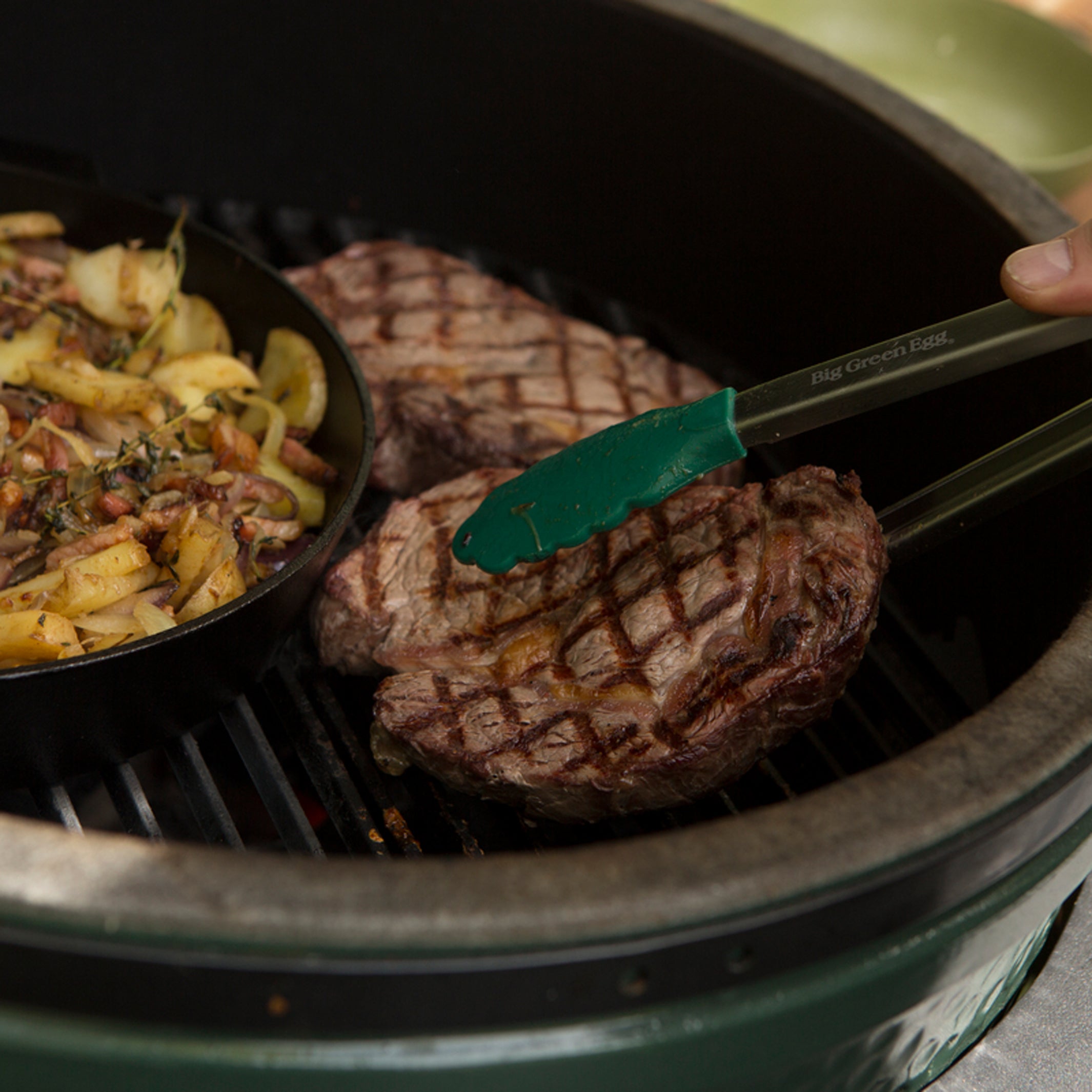 Kamado Grill "Starter Set" Large – Ceramic · Ø 46 cm | Big Green Egg