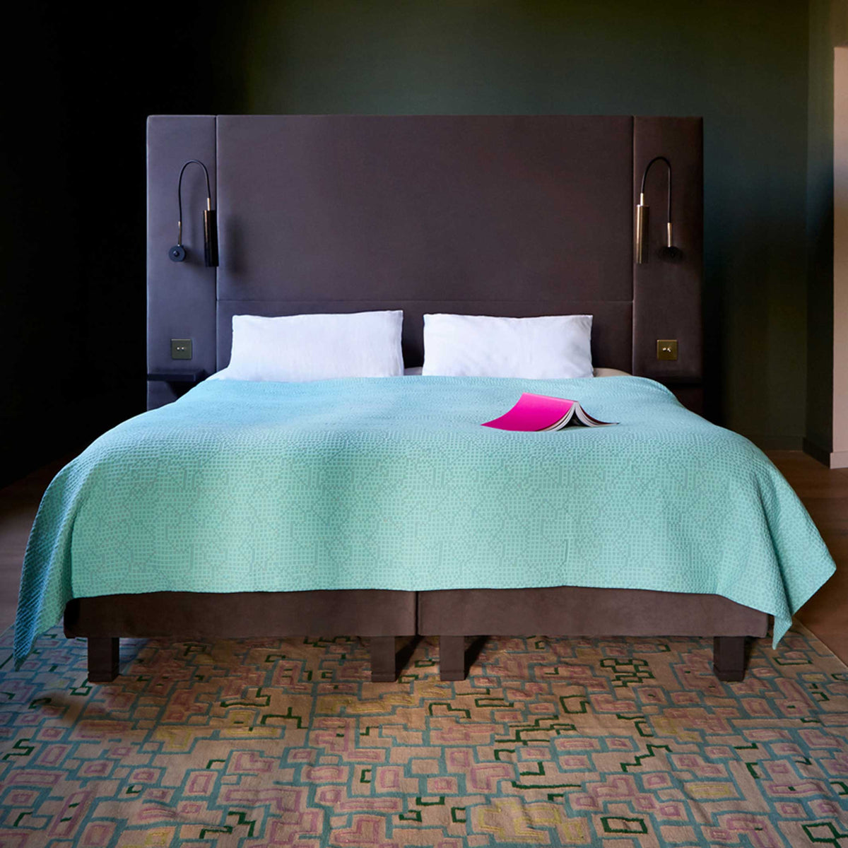 COUVRE-LIT MAPPING | COUVERTURE DE LIT DE JOUR couleur menthe | 235x245 cm | 100% coton | Cristian Zuzunaga