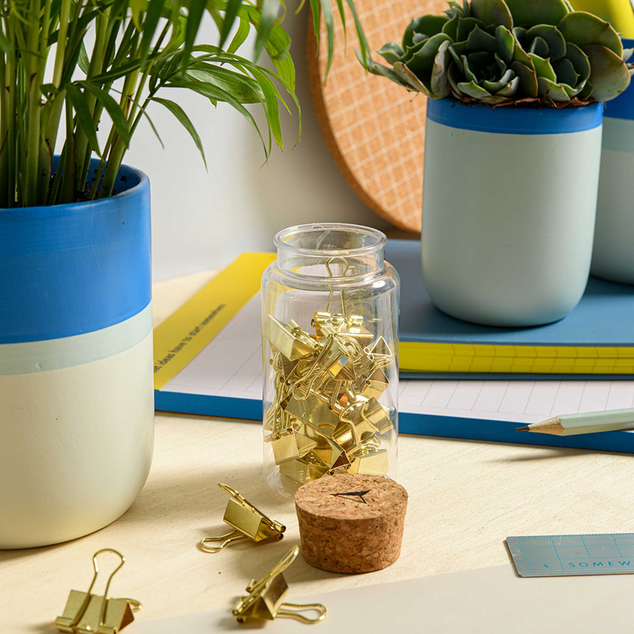 MINI BINDER Clips - 20 Fold Back Clips in a jar - Gold 1,9 cm | Somewhere