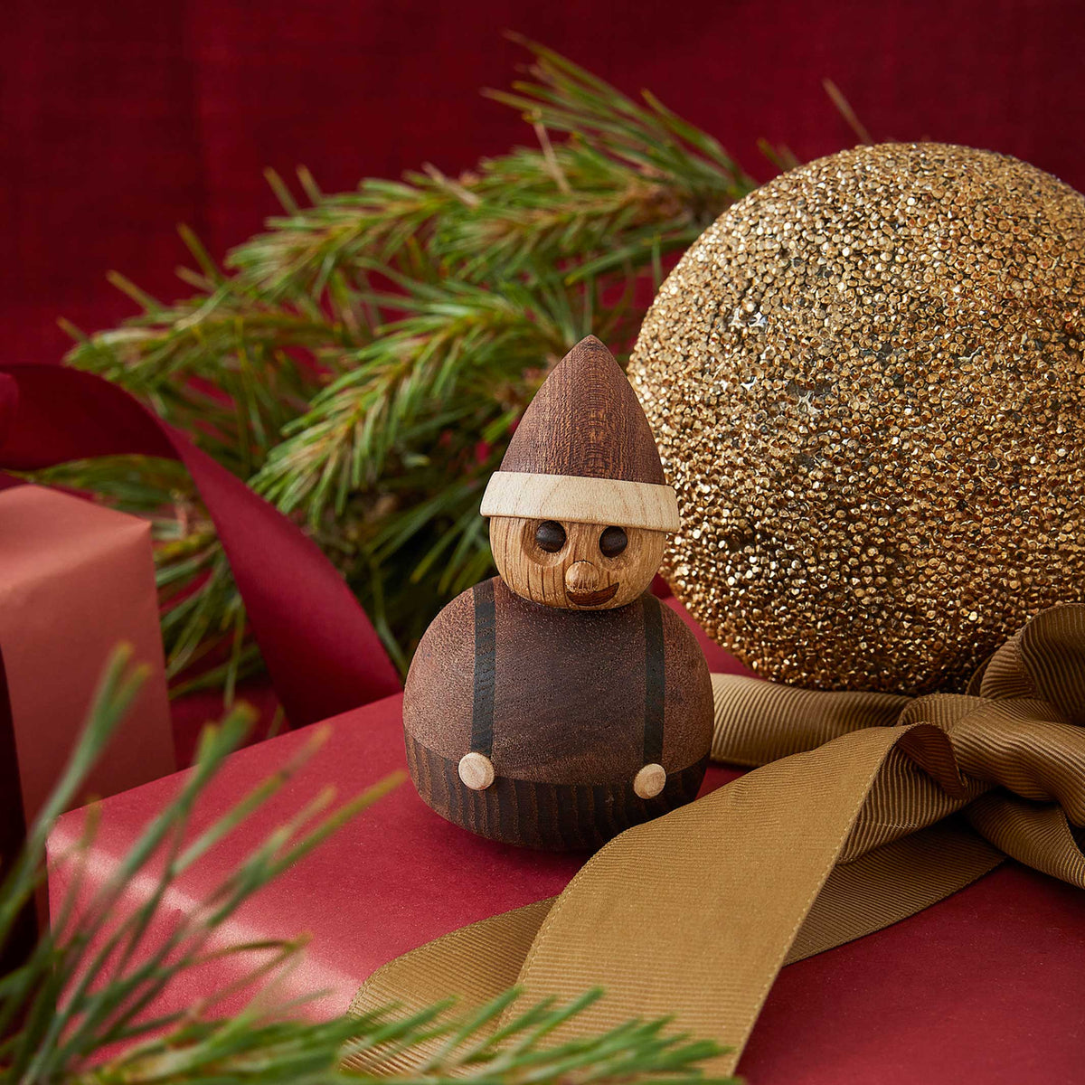 Wooden Christmas Elf Elfonzo – Oak · 8 cm | Spring Copenhagen